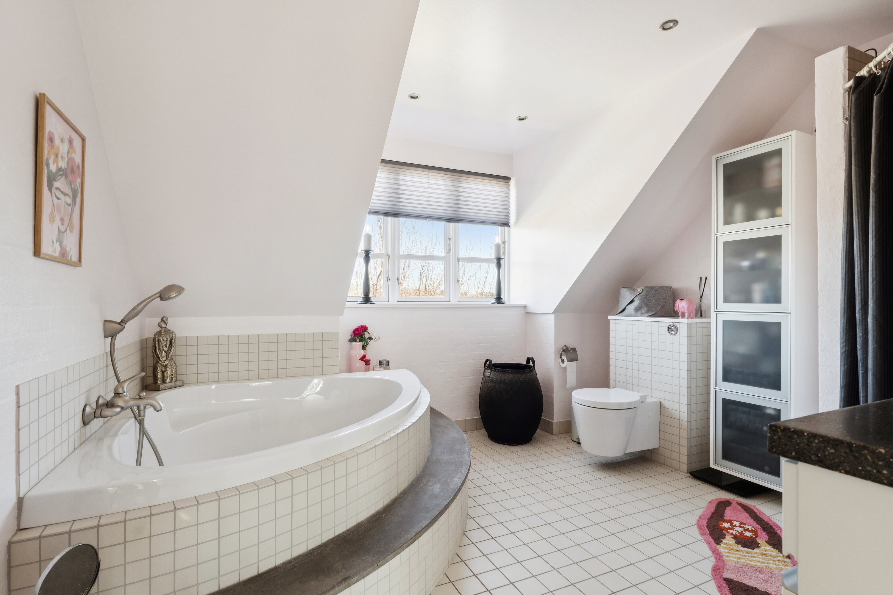 Fremhævet badeværelse billede i fuldskærmstilstand. Billede af Stadionvænget 5, Nørre Søby, 5792 Årslev