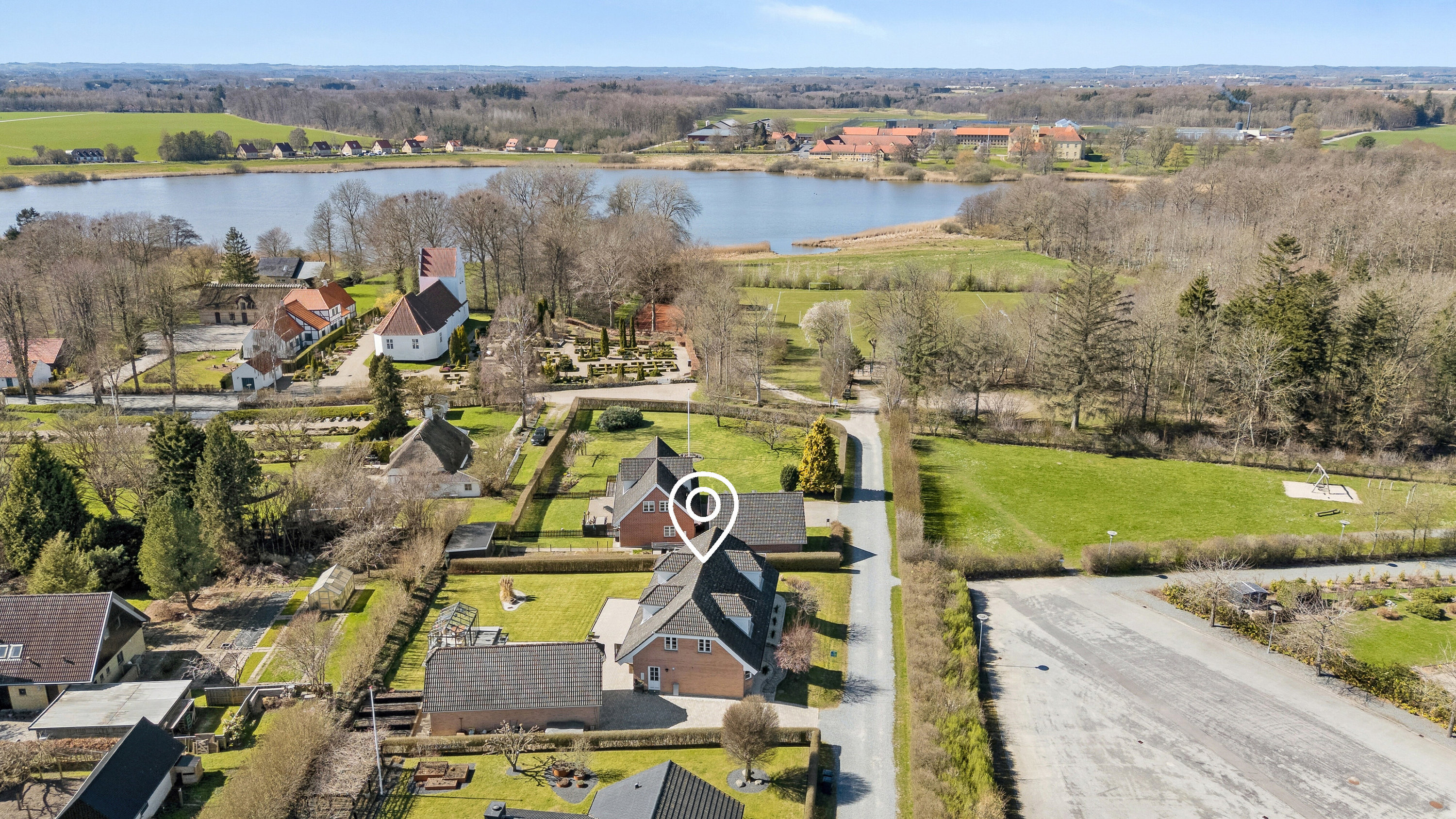 Fremhævet udsigt fra toppen billede i fuldskærmstilstand. Billede af Stadionvænget 5, Nørre Søby, 5792 Årslev