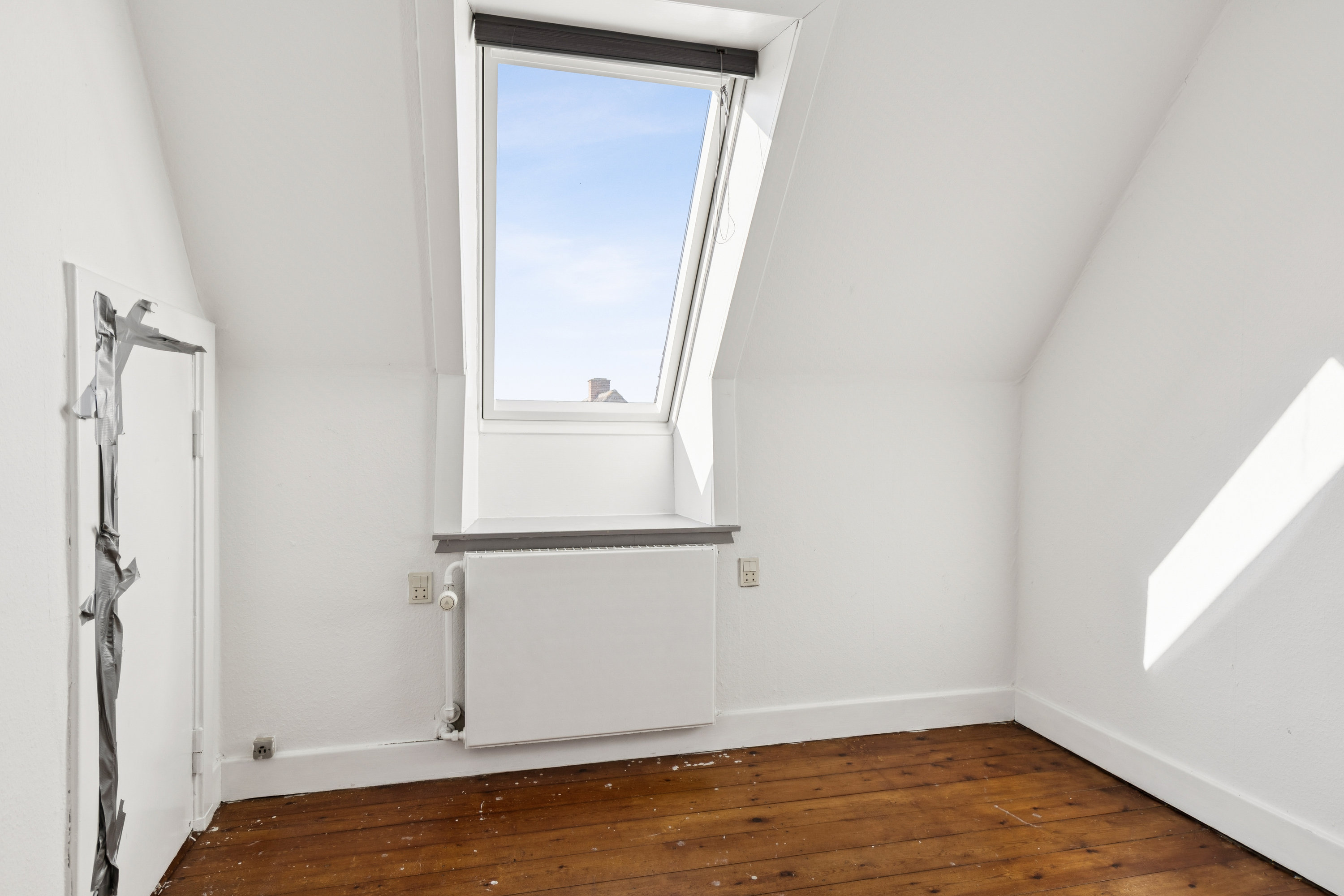 Fremhævet værelse billede i fuldskærmstilstand. Billede af Hovedgaden 3, 4520 Svinninge