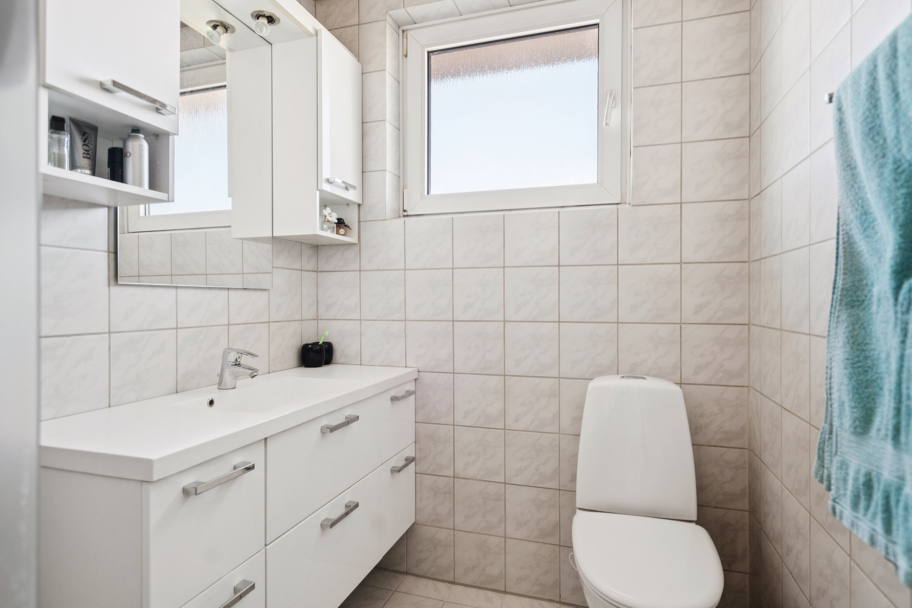 Fremhævet badeværelse billede i fuldskærmstilstand. Billede af Tingvej 1, Horne, 9850 Hirtshals