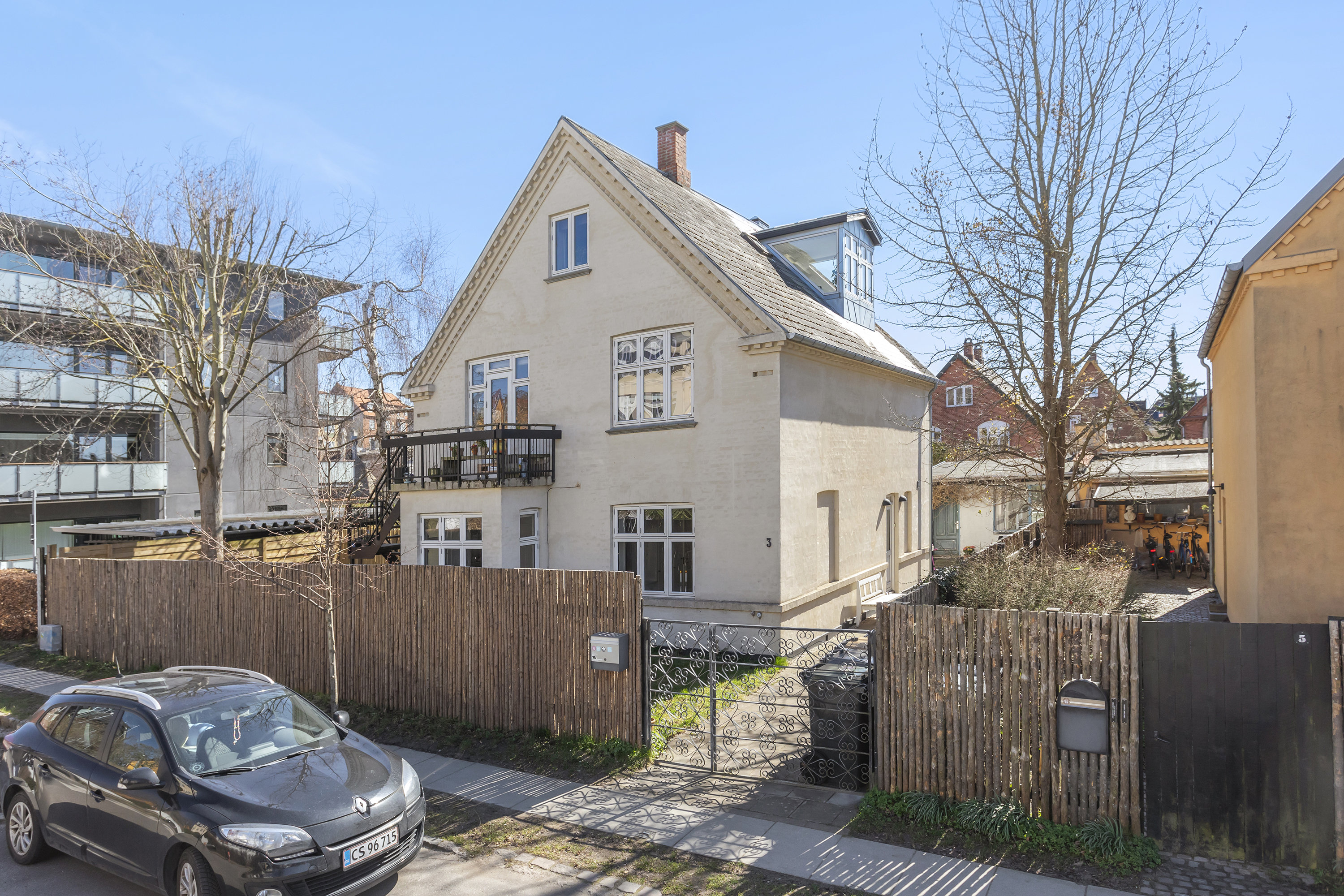 Fremhævet facade billede i fuldskærmstilstand. Billede af Thingvalla Allé 3, st.., 2300 København S