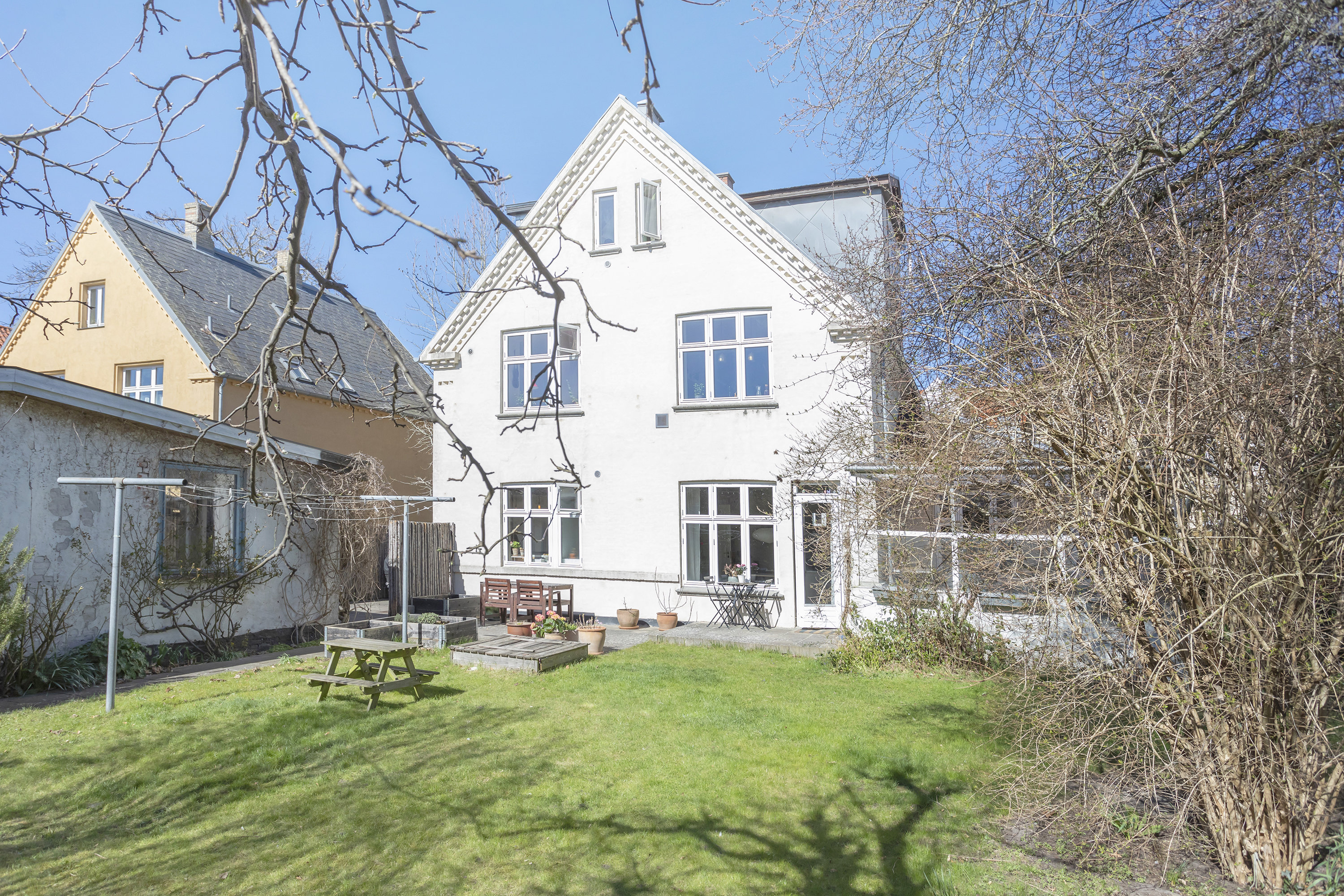 Fremhævet facade billede i fuldskærmstilstand. Billede af Thingvalla Allé 3, st.., 2300 København S