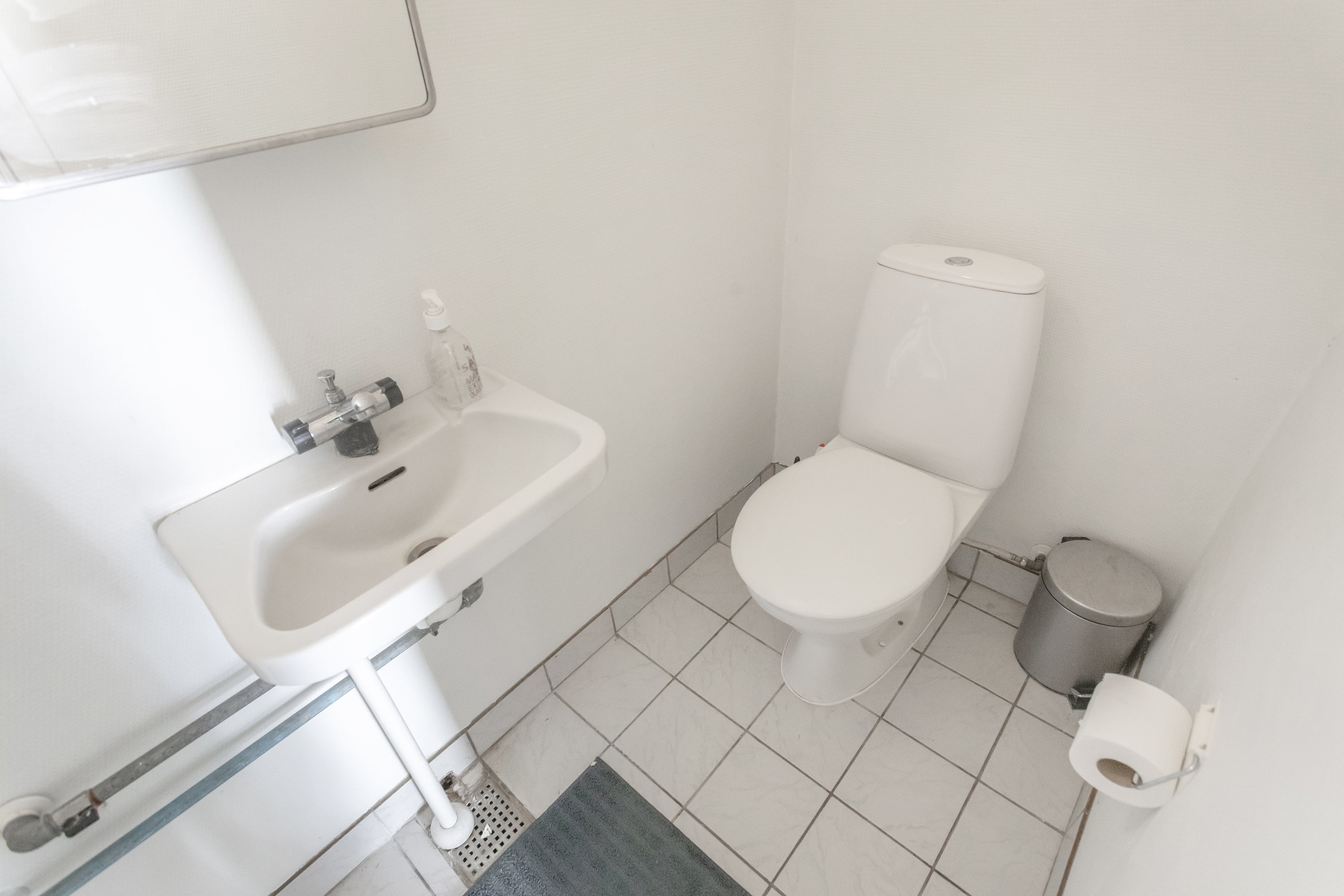 Fremhævet toilet billede i fuldskærmstilstand. Billede af Thingvalla Allé 3, st.., 2300 København S