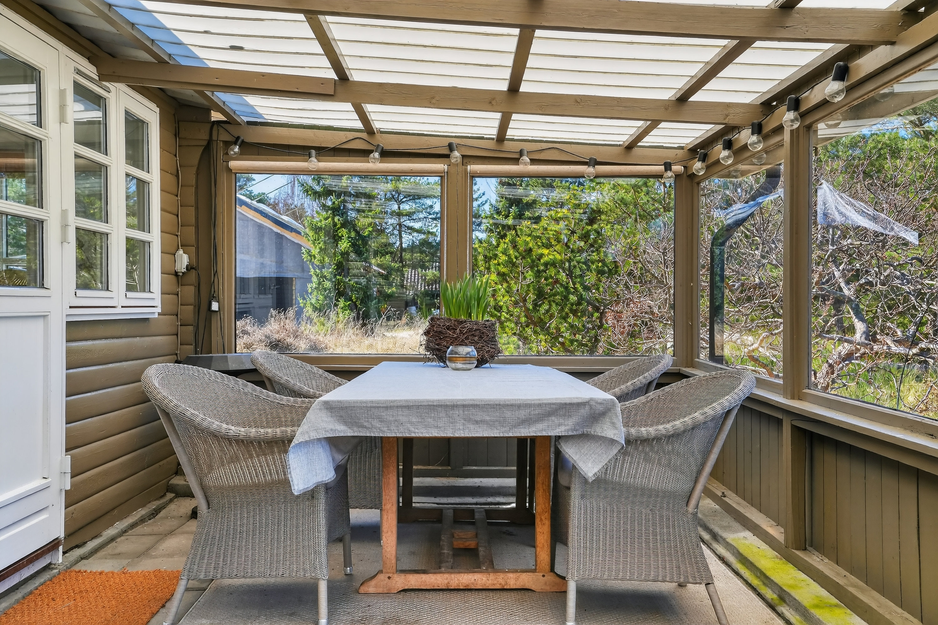 Fremhævet terrasse billede i fuldskærmstilstand. Billede af Skærby Dal 26, Skærby Strand, 4500 Nykøbing Sj