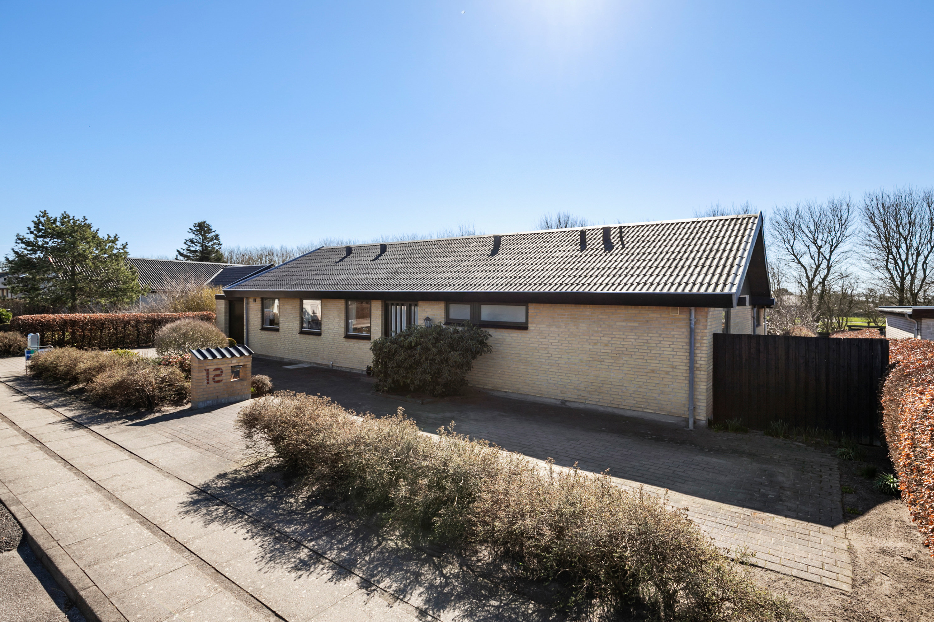 Fremhævet facade billede i fuldskærmstilstand. Billede af Pontoppidansgade 12, 9700 Brønderslev