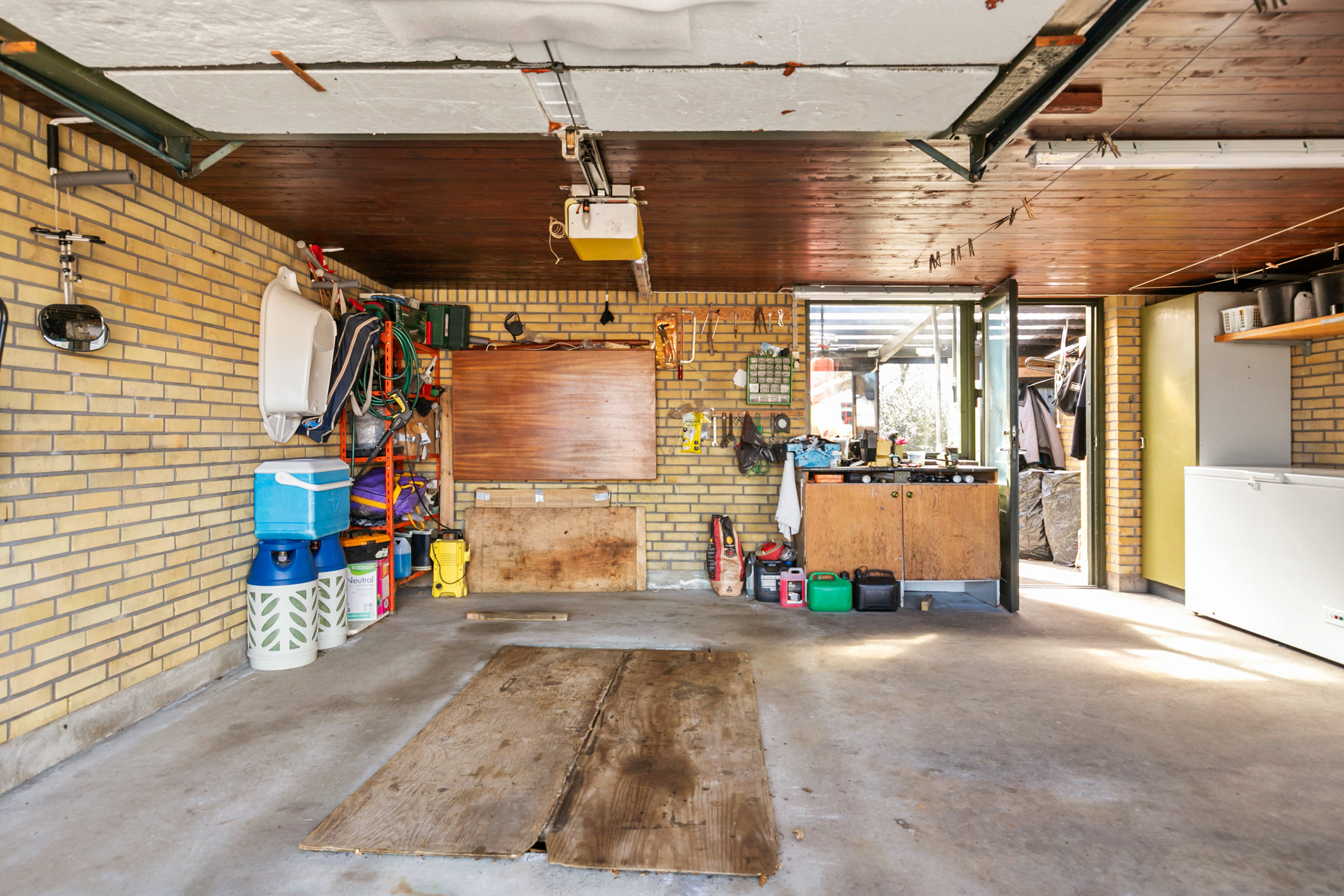 Fremhævet garage billede i fuldskærmstilstand. Billede af Pontoppidansgade 12, 9700 Brønderslev