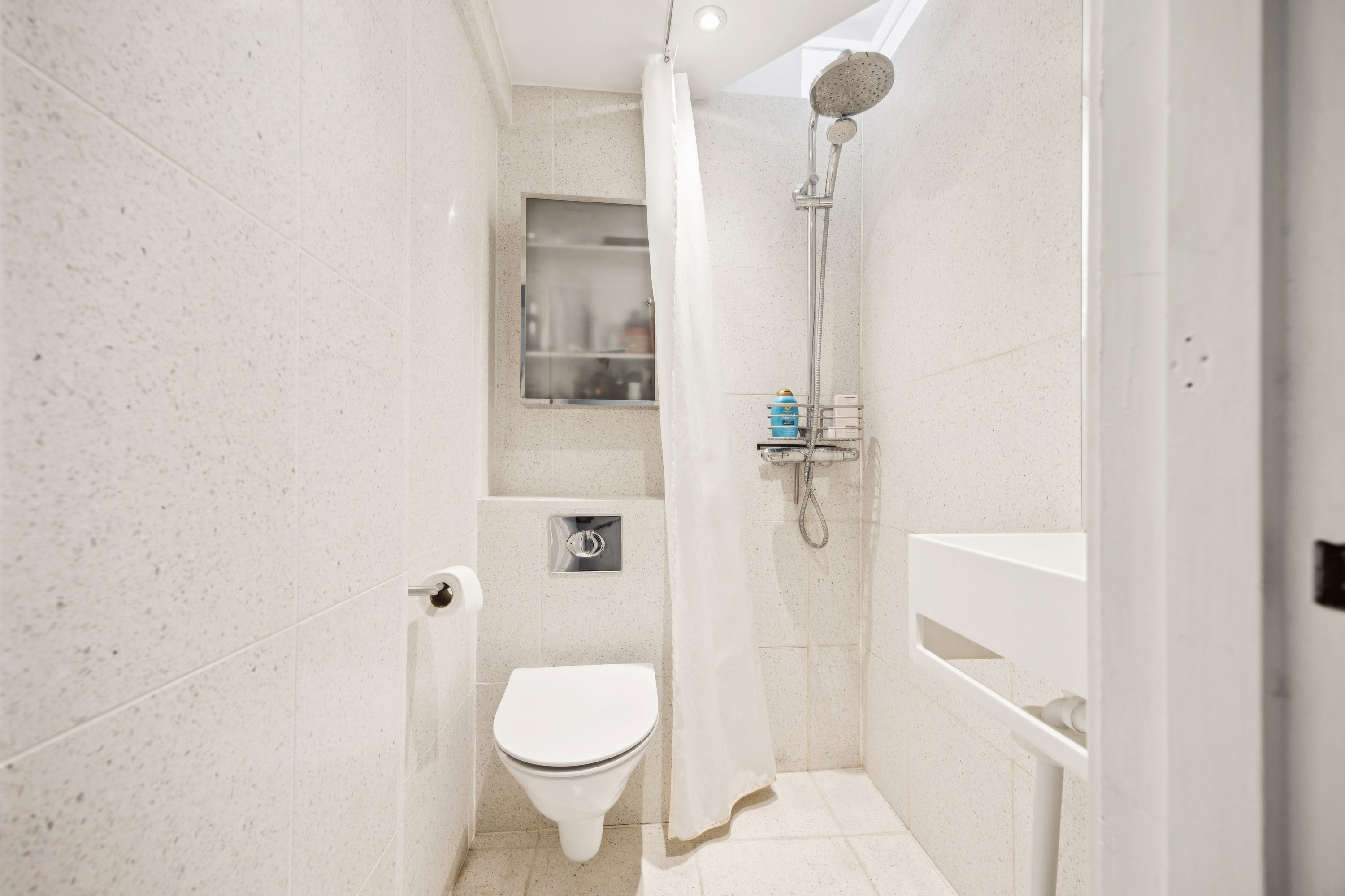 Fremhævet badeværelse billede i fuldskærmstilstand. Billede af Nordre Fasanvej 95A, 1. th., 2000 Frederiksberg