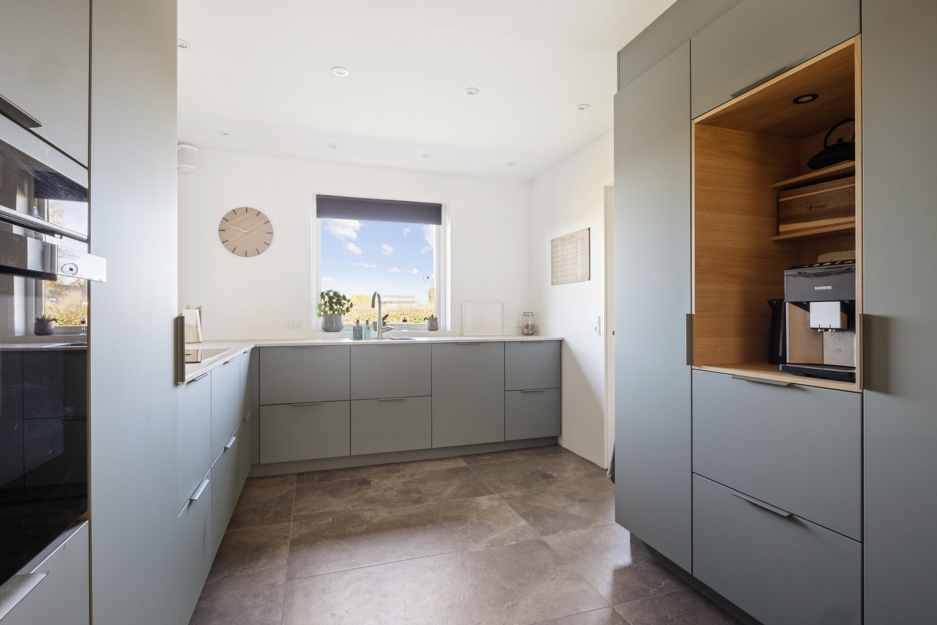 Fremhævet værelse billede i fuldskærmstilstand. Billede af Horseager 12, 2670 Greve