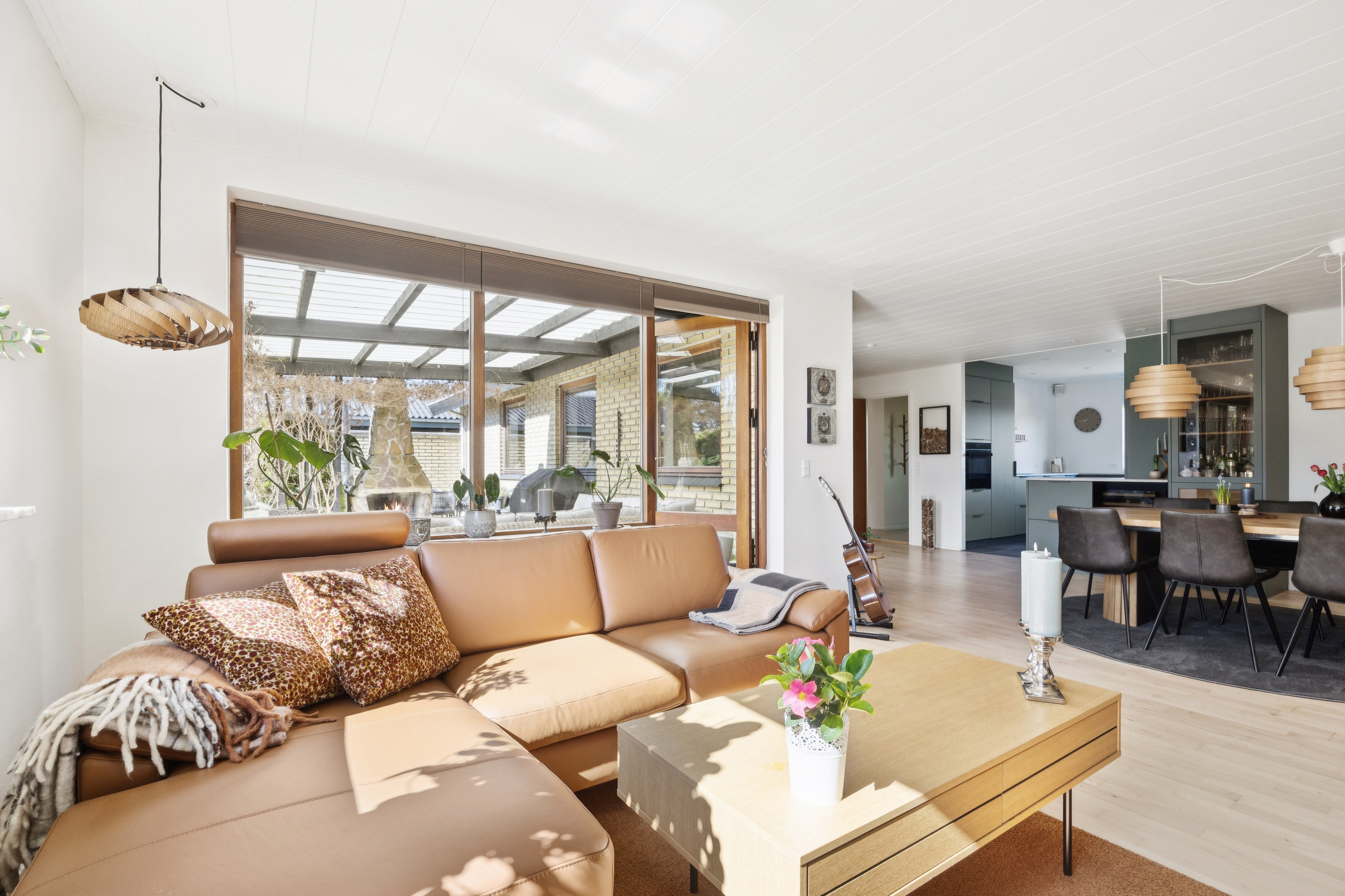 Fremhævet stue billede i fuldskærmstilstand. Billede af Horseager 12, 2670 Greve