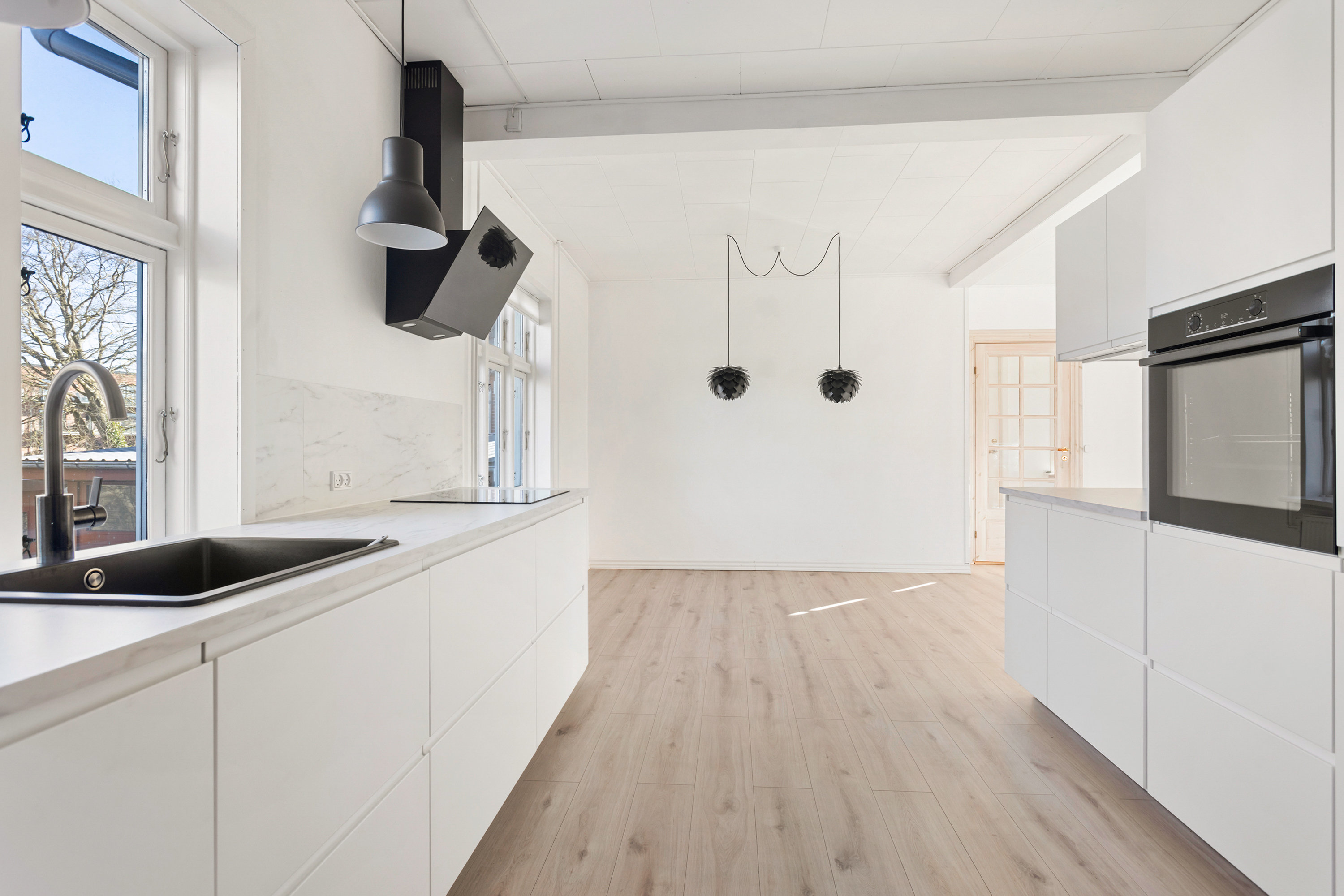 Fremhævet køkken billede i fuldskærmstilstand. Billede af Emilievej 17, 9900 Frederikshavn