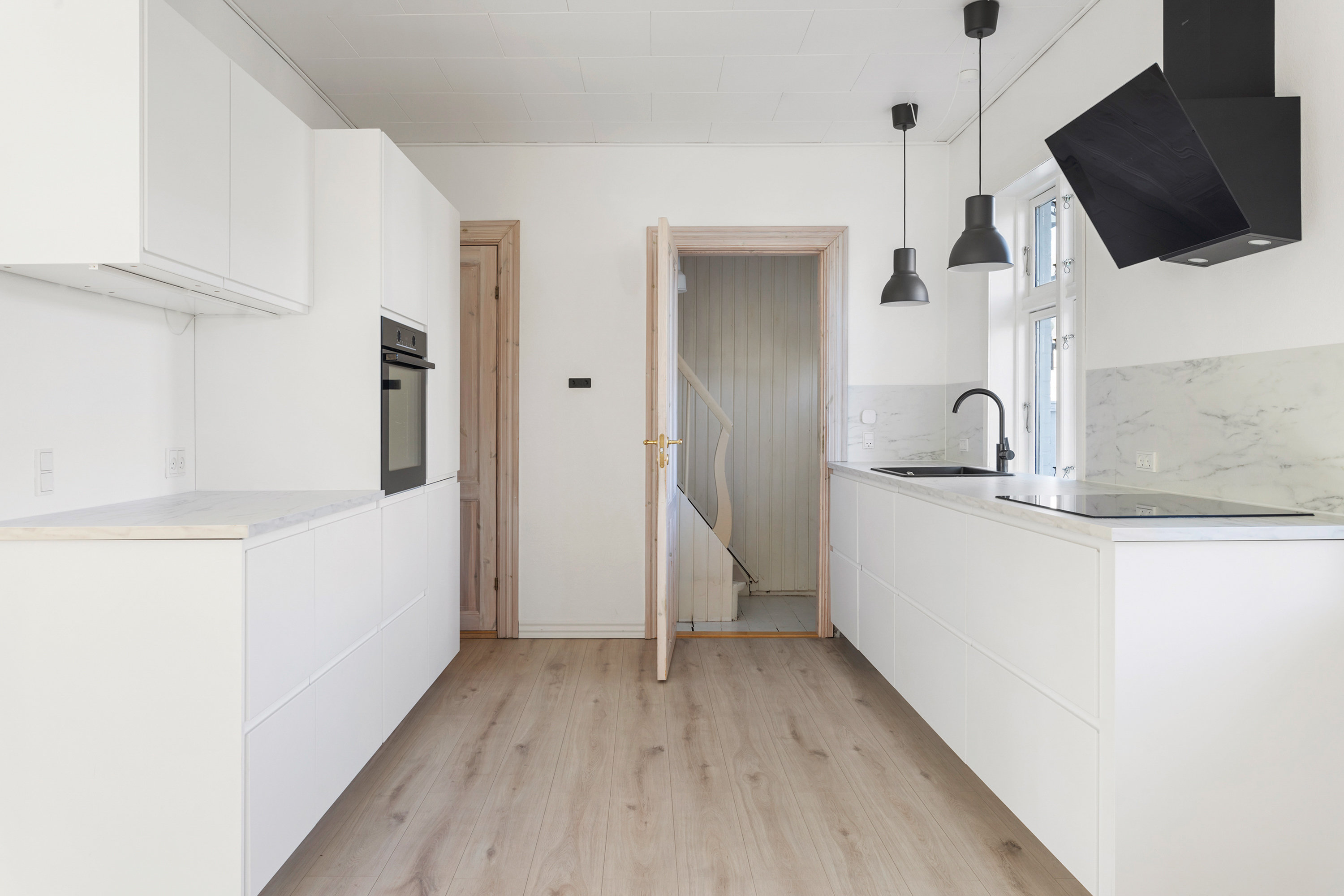 Fremhævet køkken billede i fuldskærmstilstand. Billede af Emilievej 17, 9900 Frederikshavn