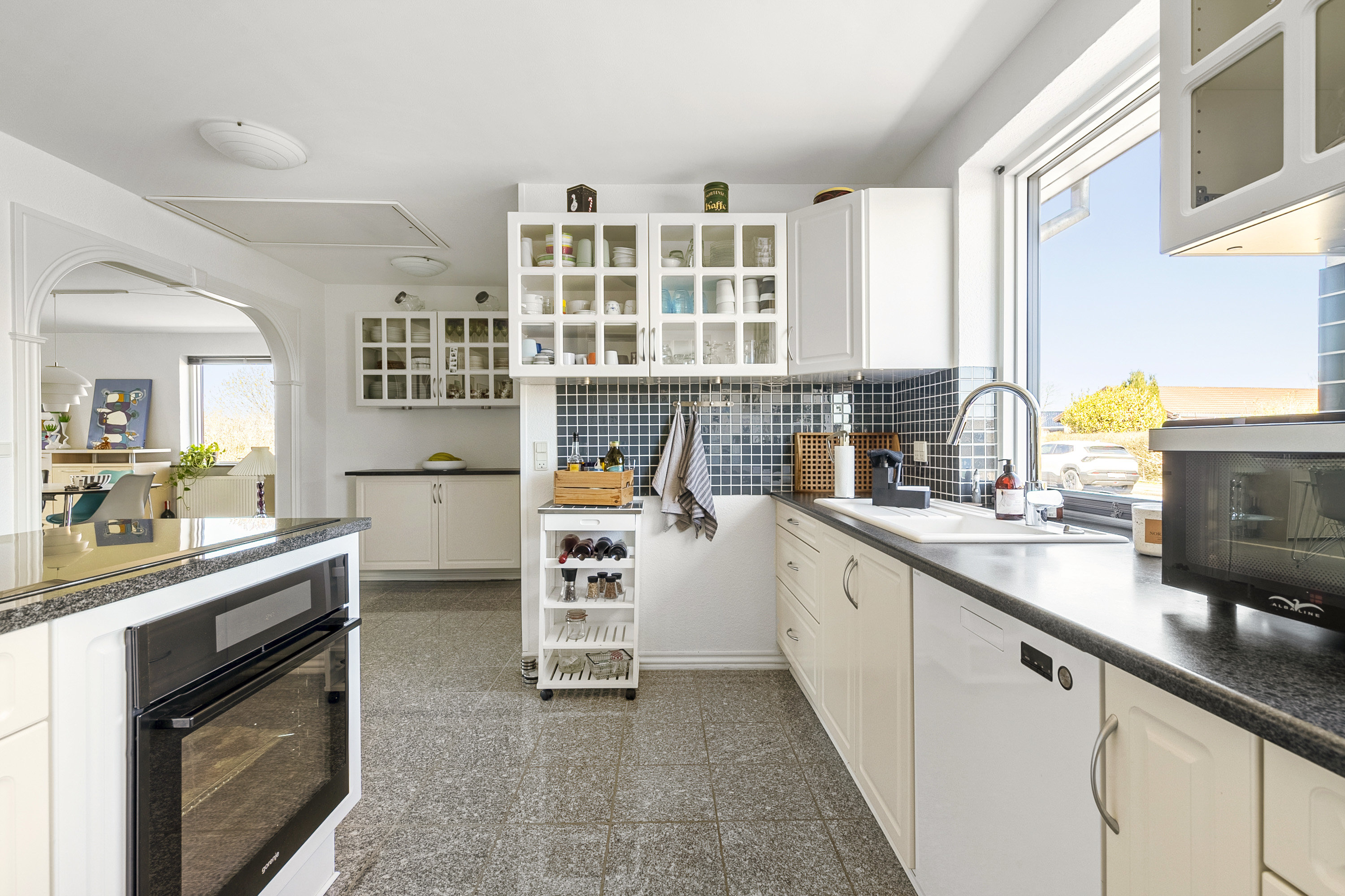 Fremhævet køkken billede i fuldskærmstilstand. Billede af Egevænget 3, 8362 Hørning