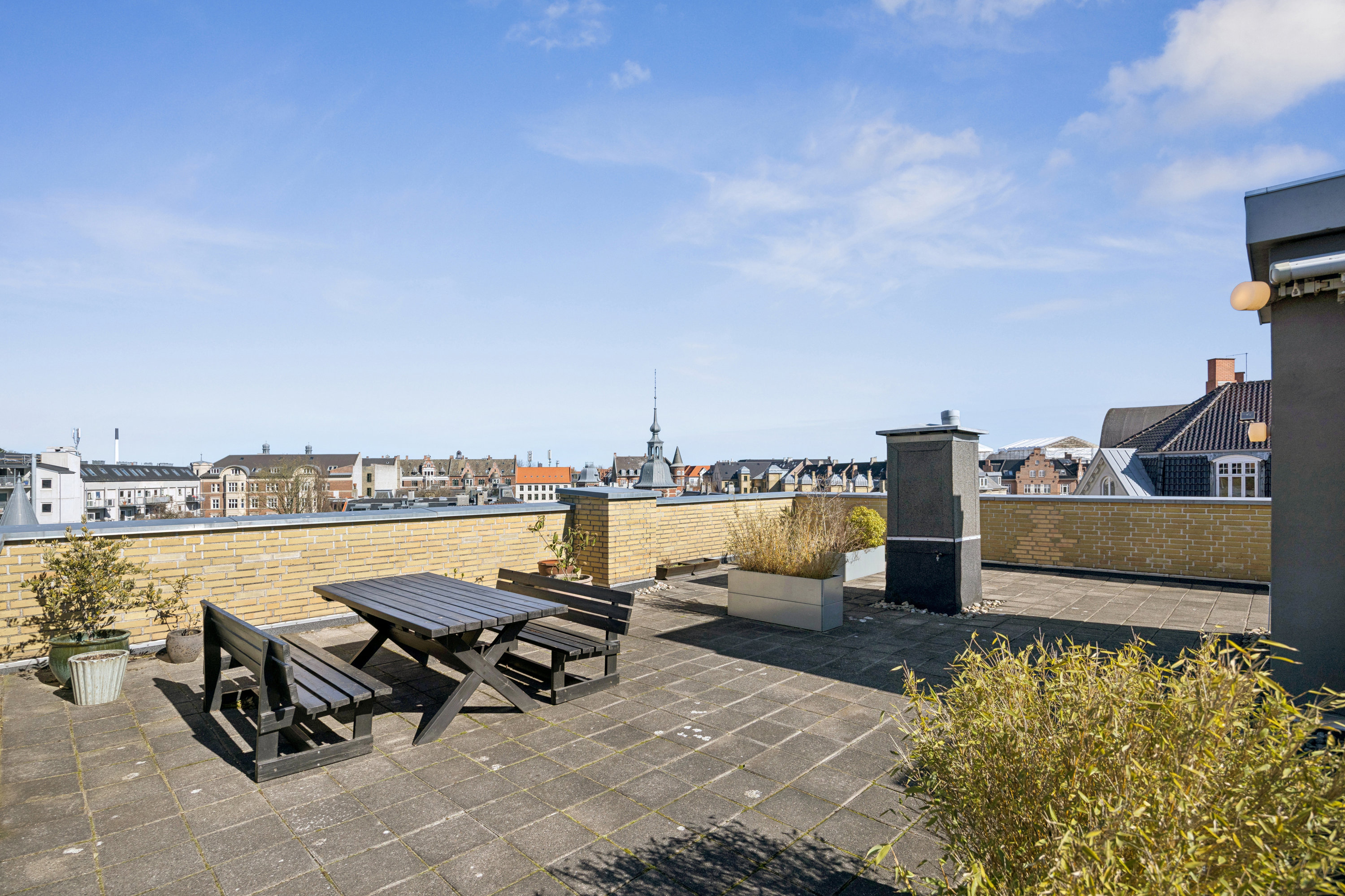 Fremhævet andet billede i fuldskærmstilstand. Billede af Bakkegårds Alle 20, 4. th., 1804 Frederiksberg C