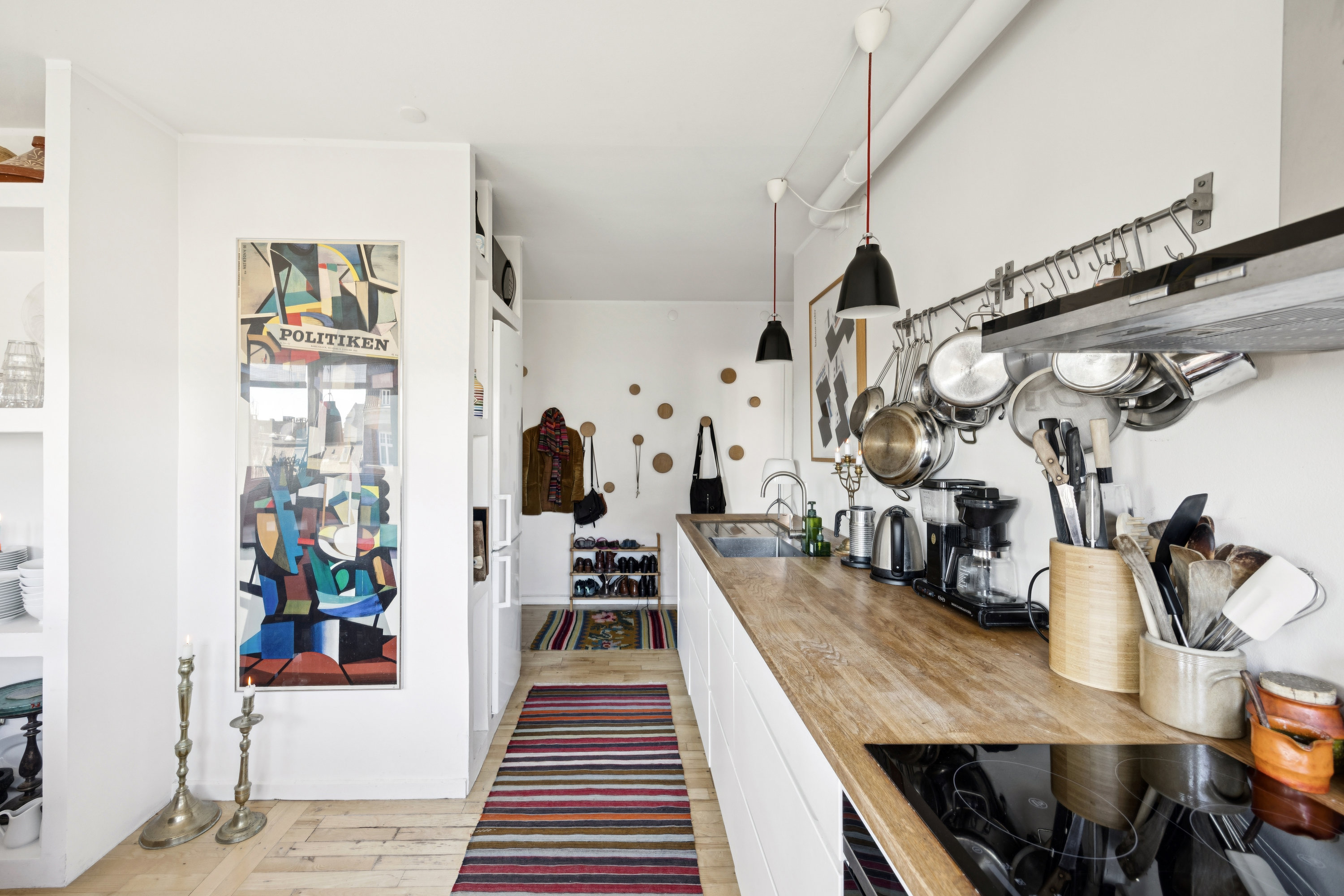 Fremhævet disponibelt rum billede i fuldskærmstilstand. Billede af Bakkegårds Alle 20, 4. th., 1804 Frederiksberg C