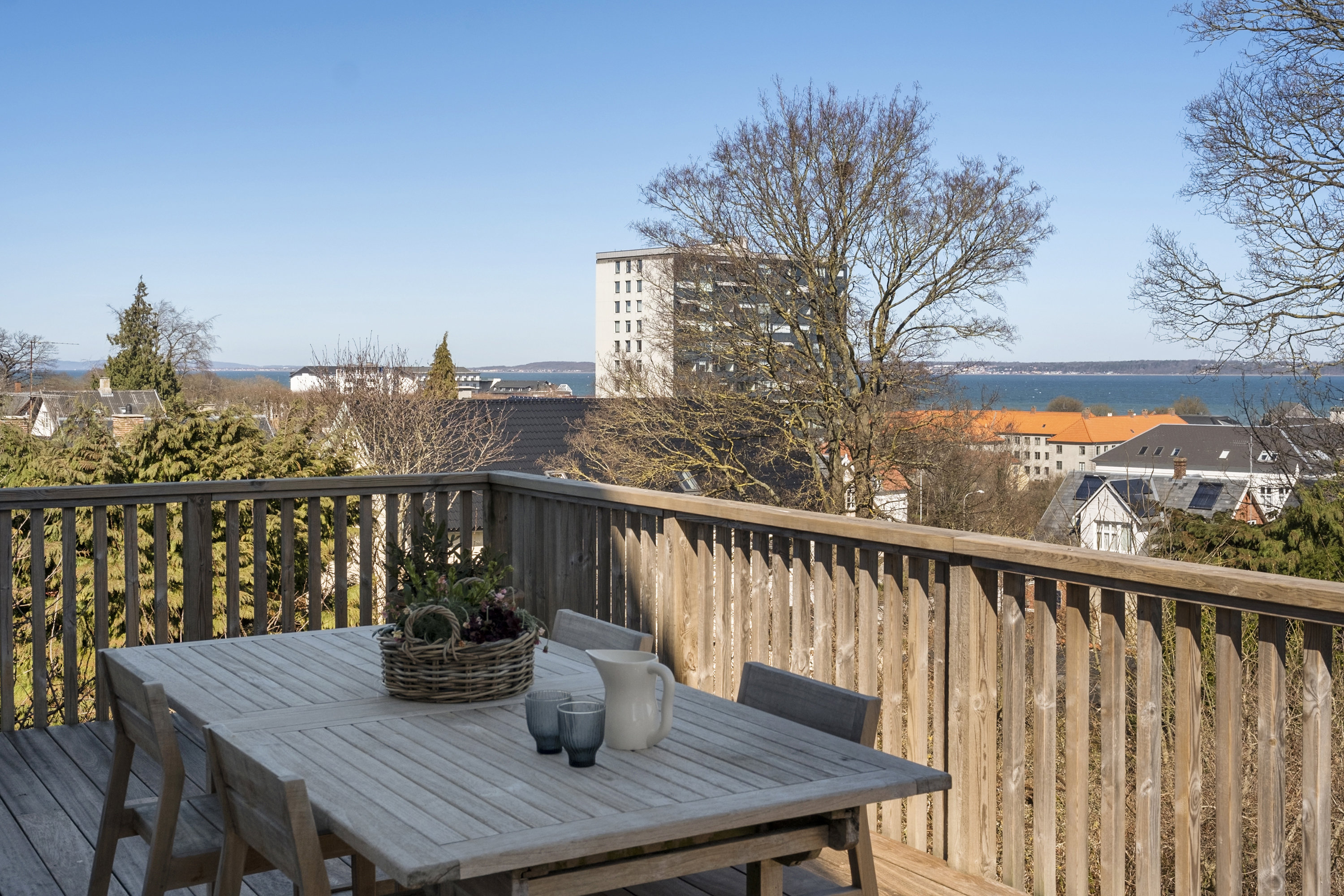 Fremhævet terrasse billede i fuldskærmstilstand. Billede af Møllevænget 11, 3000 Helsingør