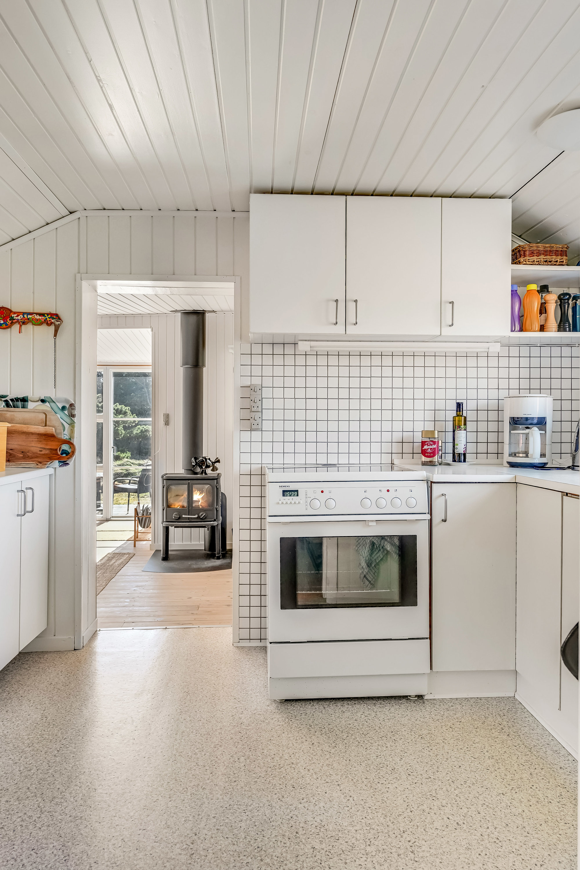 Fremhævet køkken billede i fuldskærmstilstand. Billede af Mågevej 14, 6853 Vejers Strand