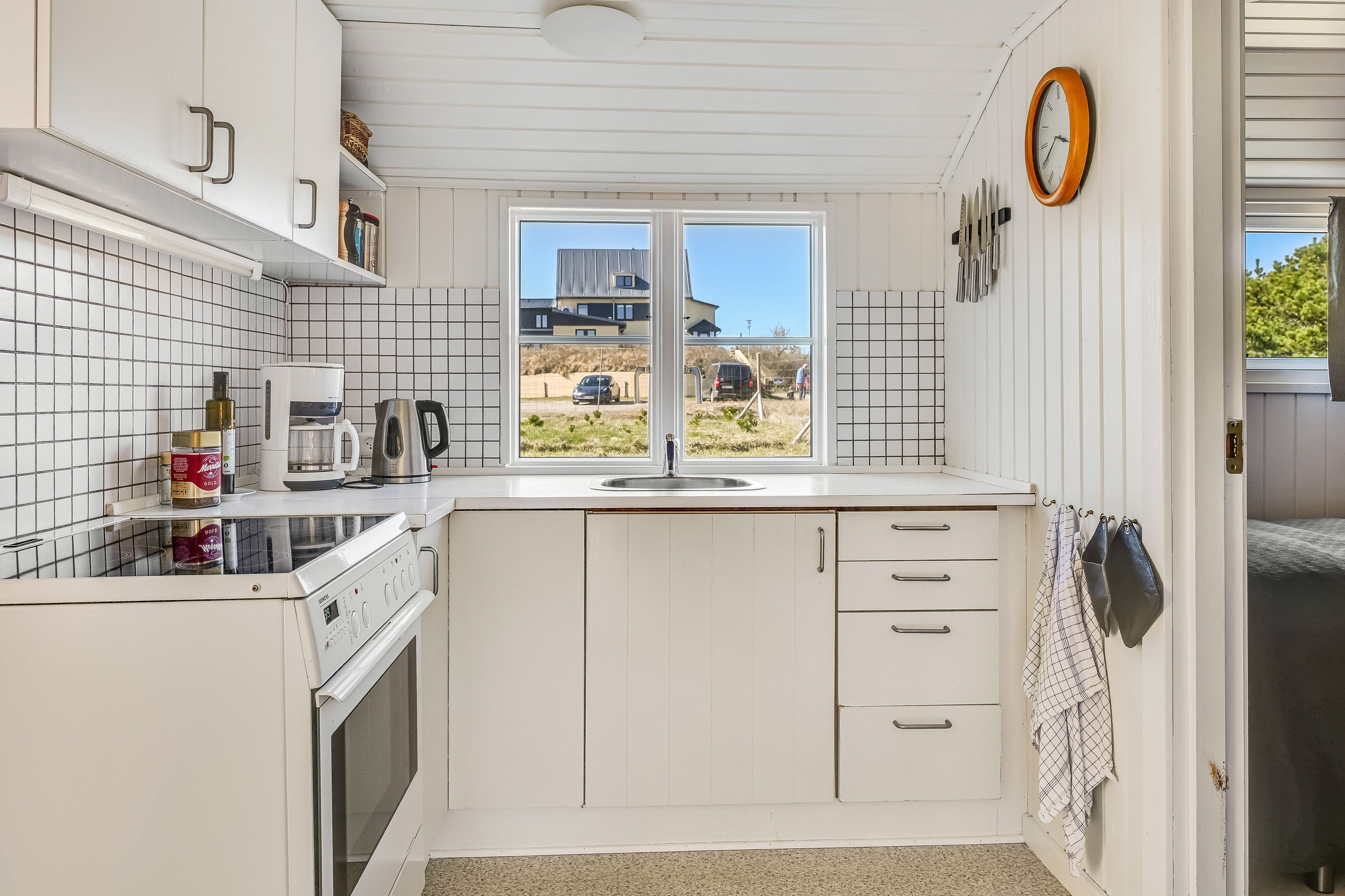 Fremhævet køkken billede i fuldskærmstilstand. Billede af Mågevej 14, 6853 Vejers Strand