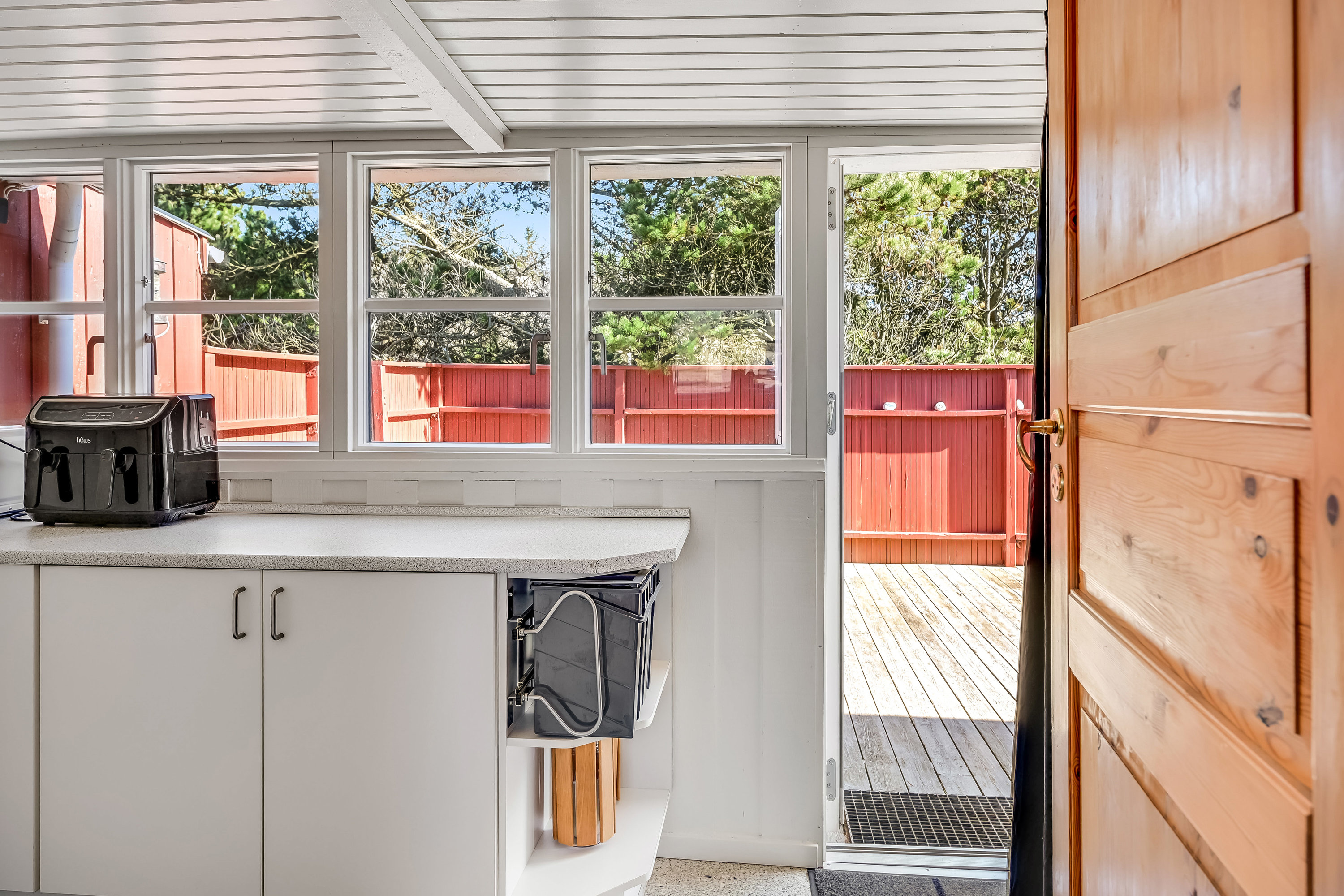 Fremhævet køkken billede i fuldskærmstilstand. Billede af Mågevej 14, 6853 Vejers Strand