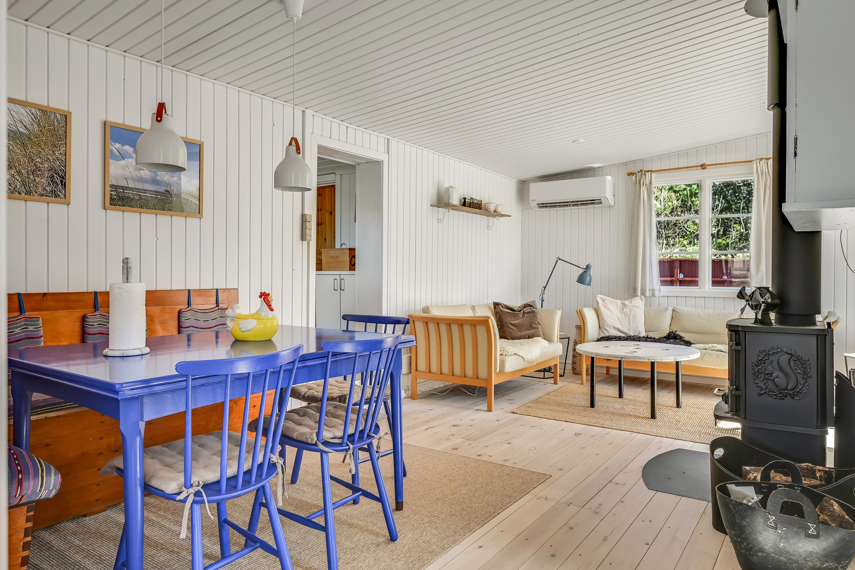 Fremhævet stue billede i fuldskærmstilstand. Billede af Mågevej 14, 6853 Vejers Strand