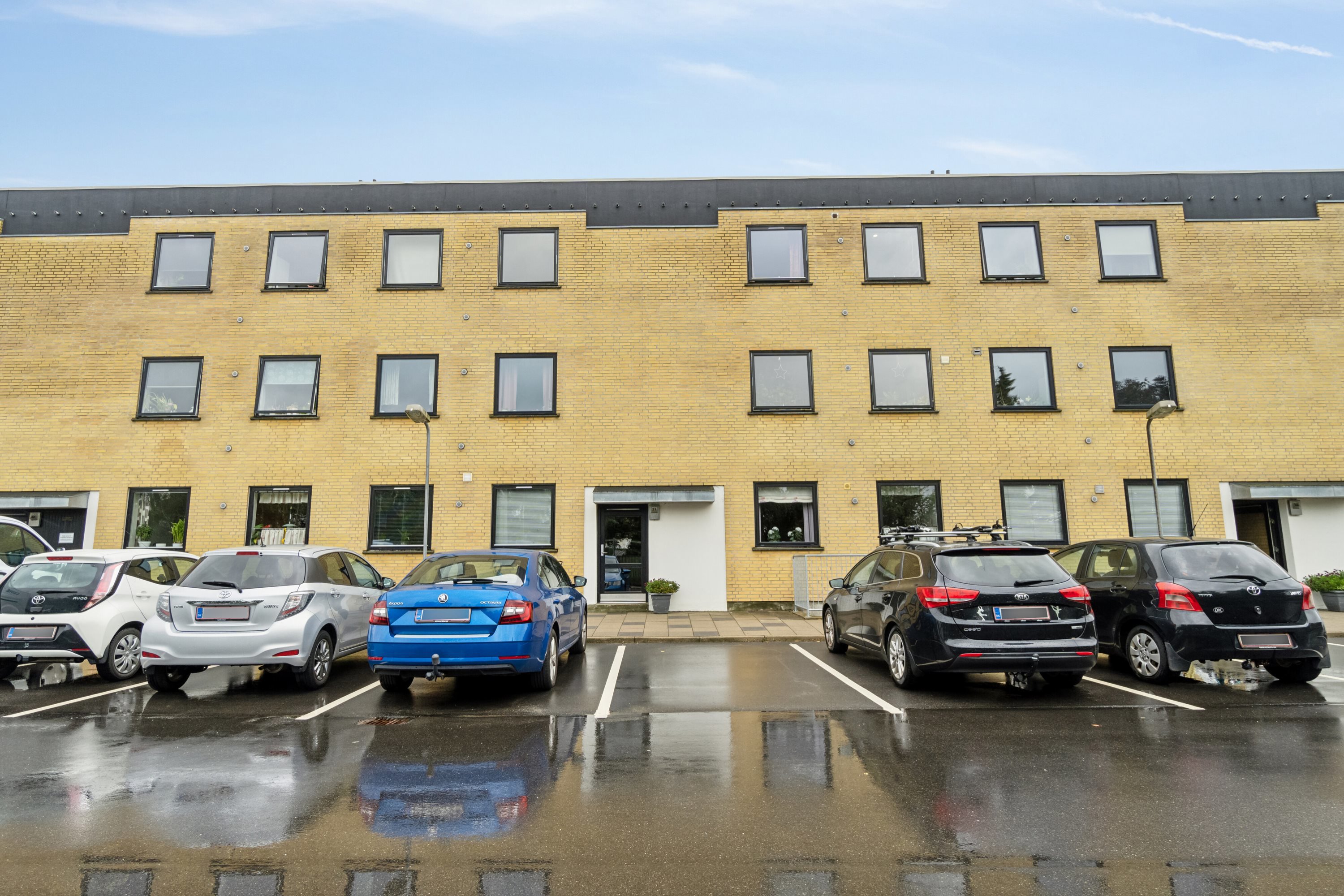 Fremhævet  billede i fuldskærmstilstand. Billede af Rosengården 34, 2. tv., 9200 Aalborg SV