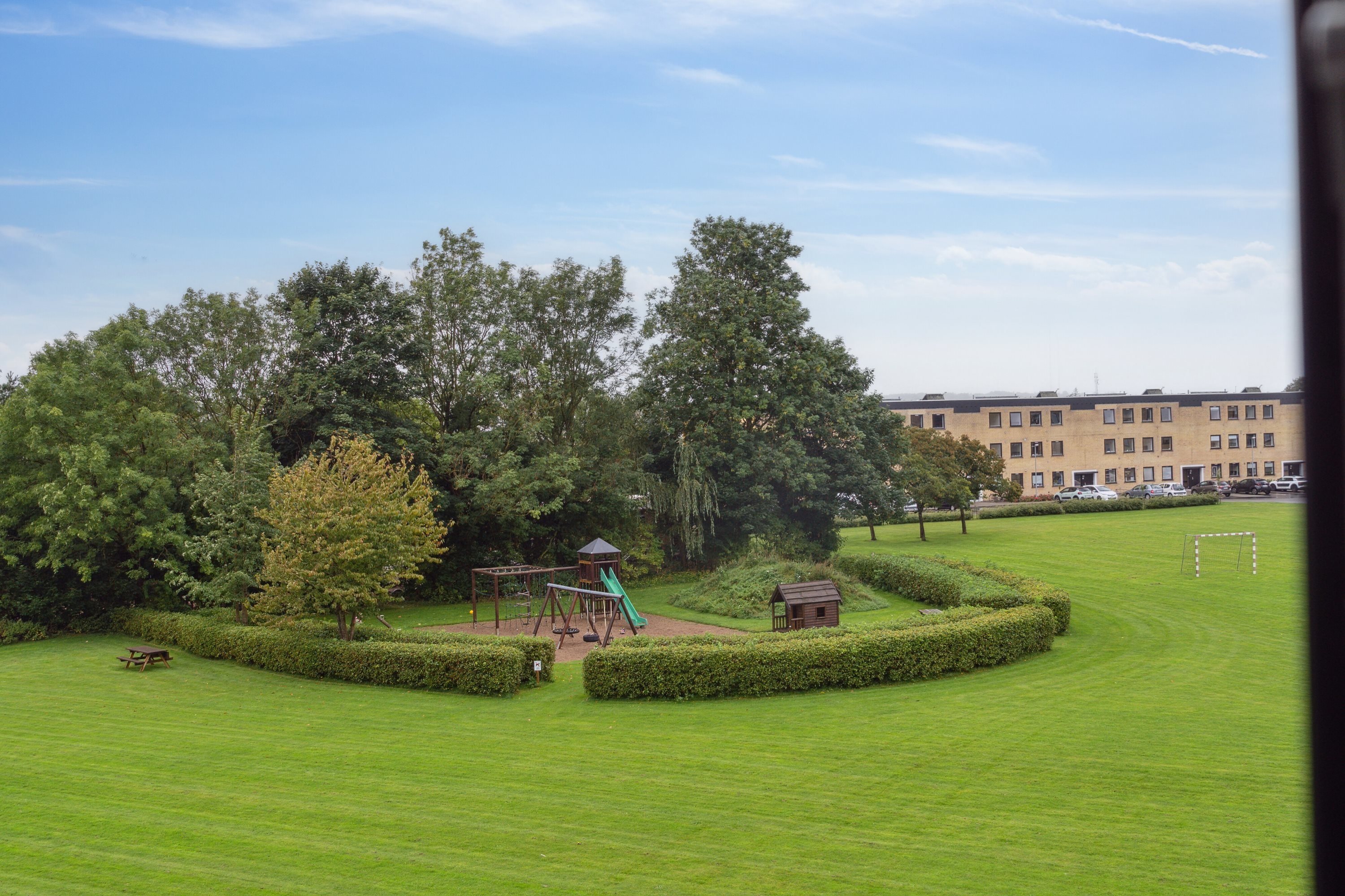 Fremhævet  billede i fuldskærmstilstand. Billede af Rosengården 34, 2. tv., 9200 Aalborg SV