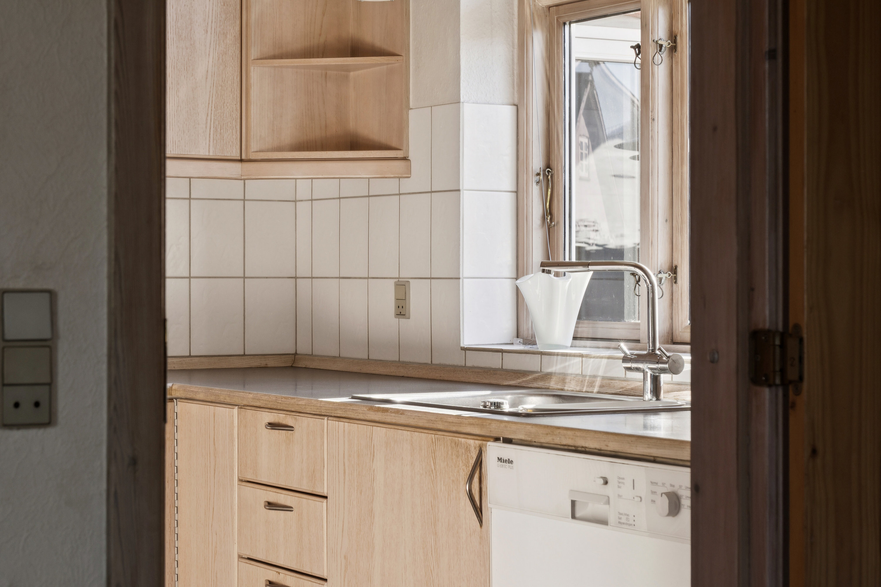 Fremhævet køkken billede i fuldskærmstilstand. Billede af Lerchenborgvej 95, 4400 Kalundborg