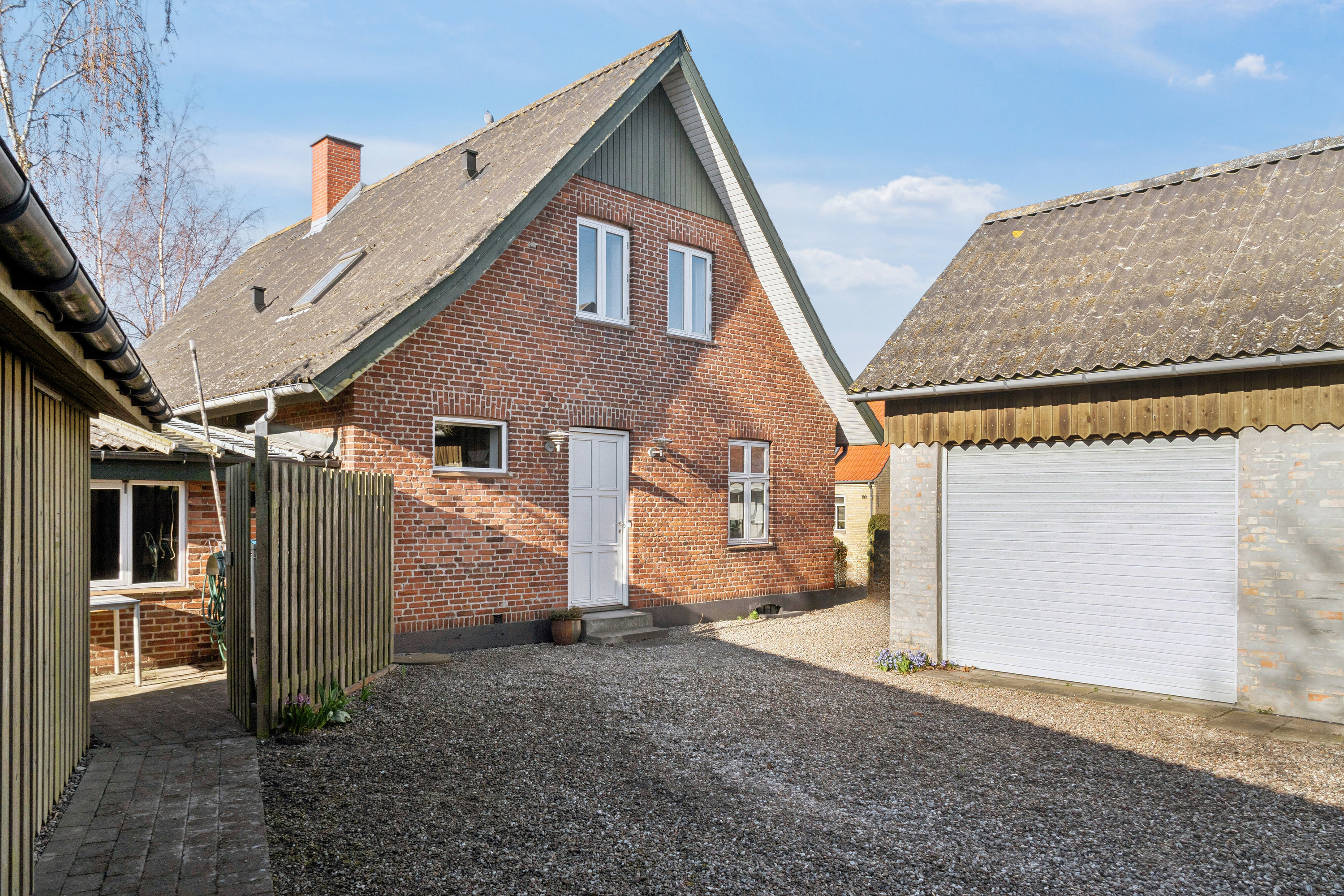 Fremhævet set fra vejen billede i fuldskærmstilstand. Billede af Lerchenborgvej 95, 4400 Kalundborg