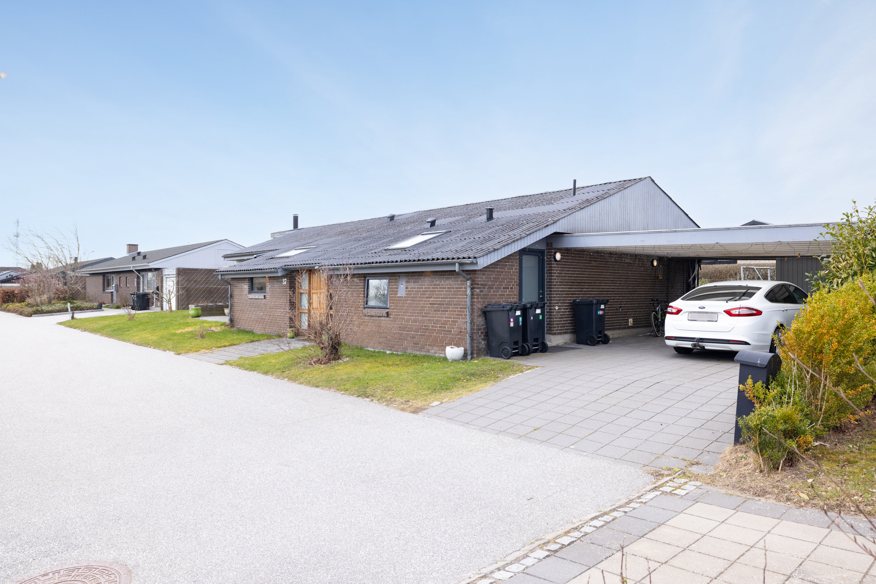 Fremhævet  billede i fuldskærmstilstand. Billede af Langøvænget 37, True, 8381 Tilst