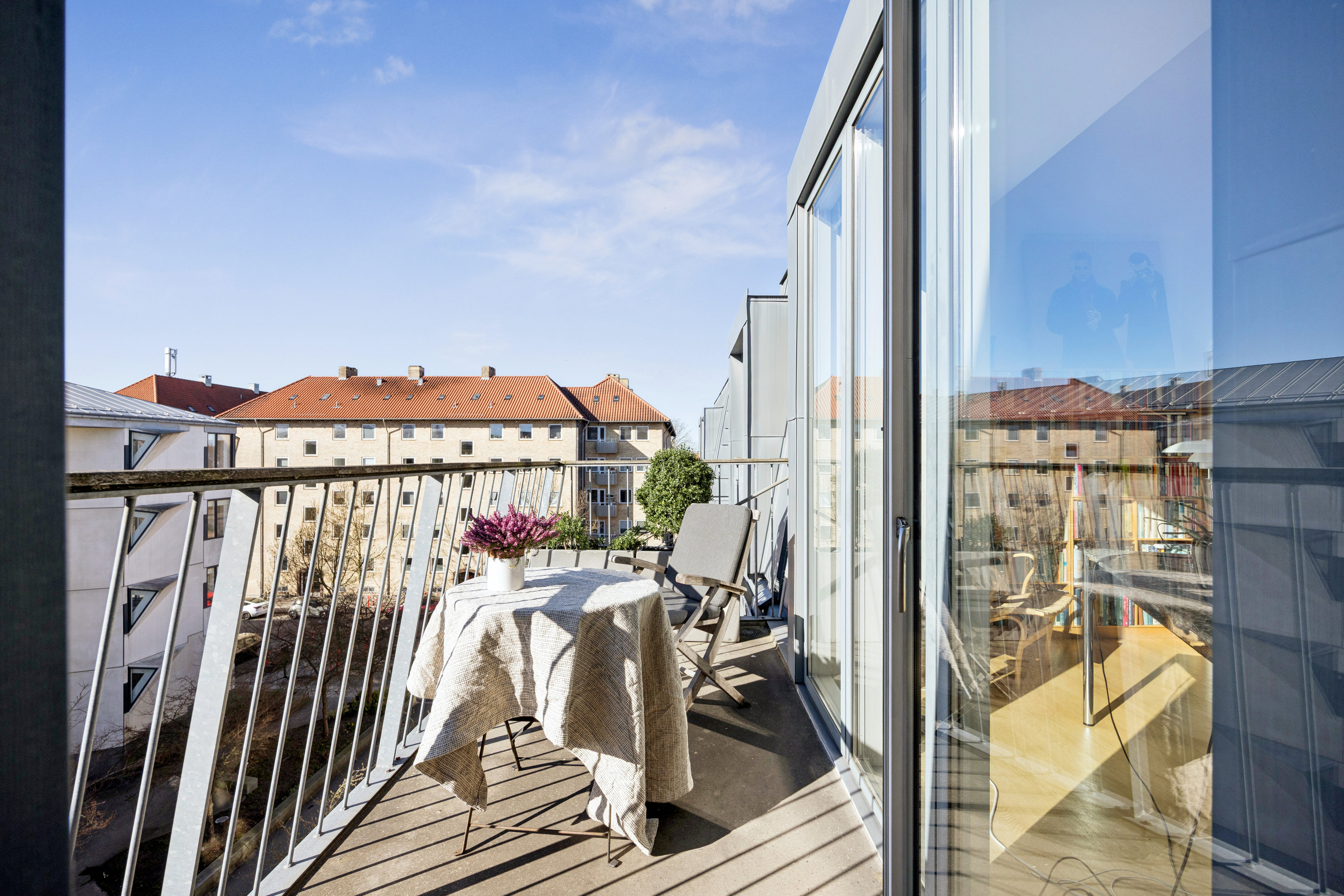 Fremhævet altan billede i fuldskærmstilstand. Billede af Preben Kaas' Vænge 8, 3., 2000 Frederiksberg