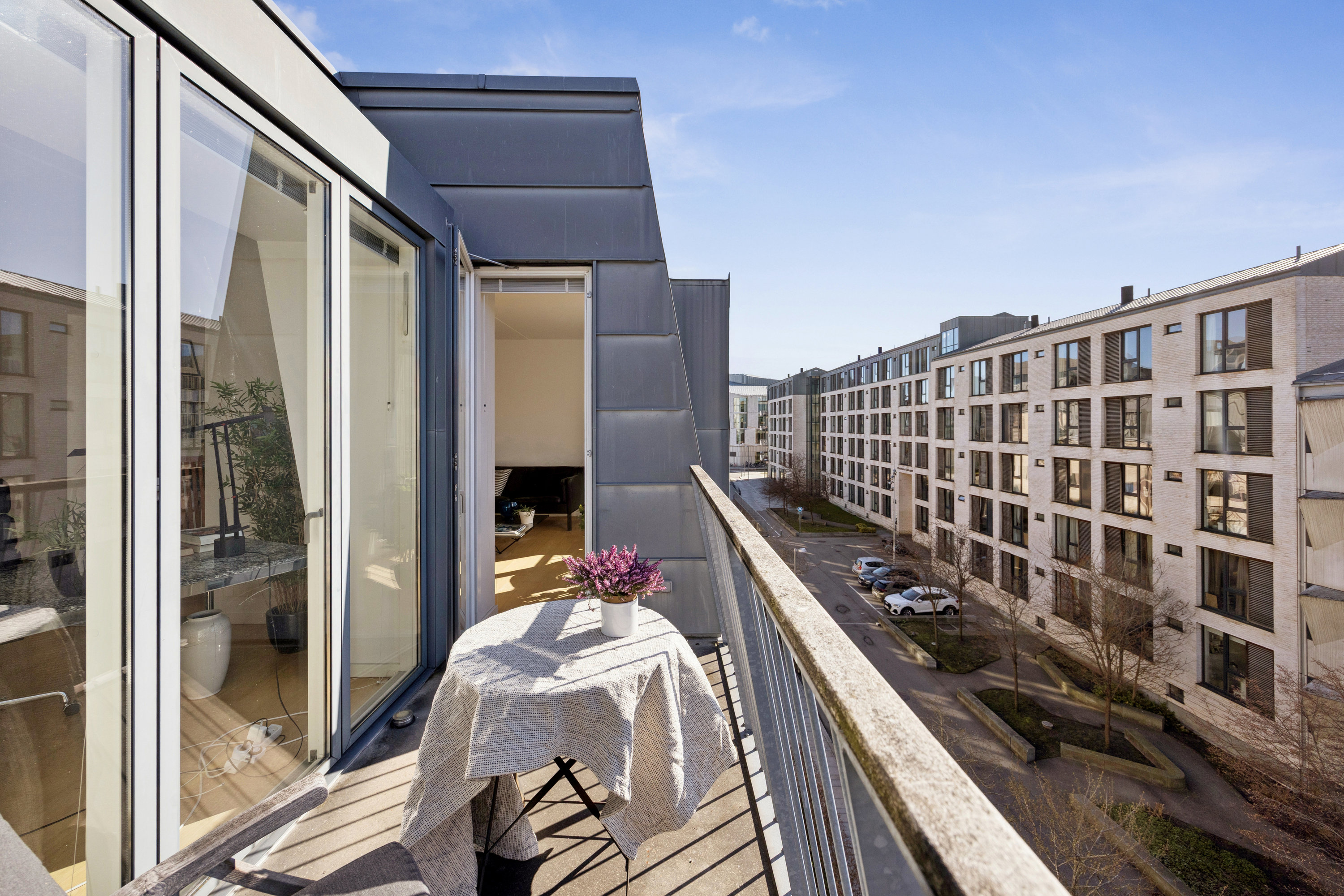 Fremhævet altan billede i fuldskærmstilstand. Billede af Preben Kaas' Vænge 8, 3., 2000 Frederiksberg