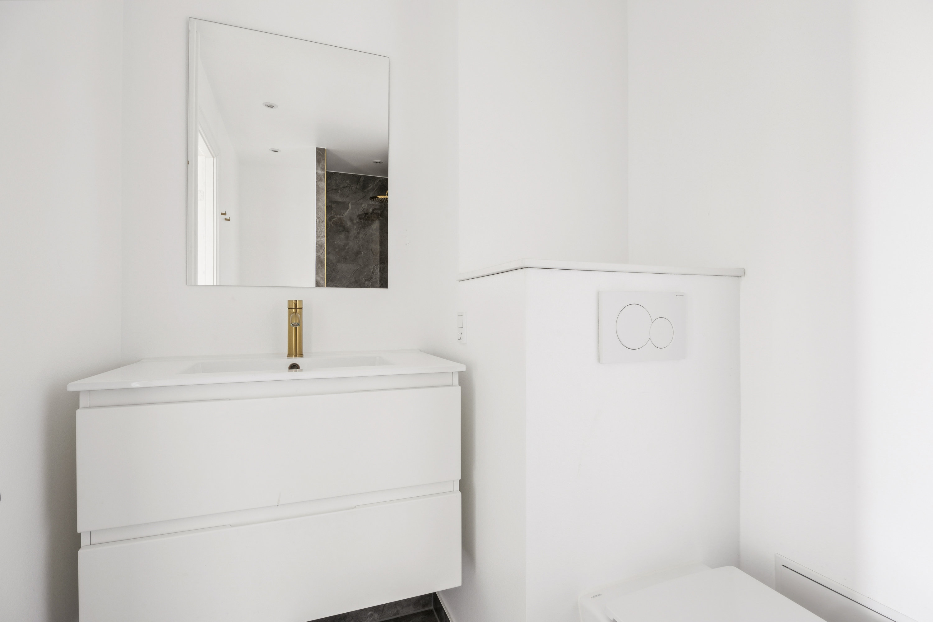 Fremhævet badeværelse billede i fuldskærmstilstand. Billede af Søagerparken 1, 1. 12., 2670 Greve