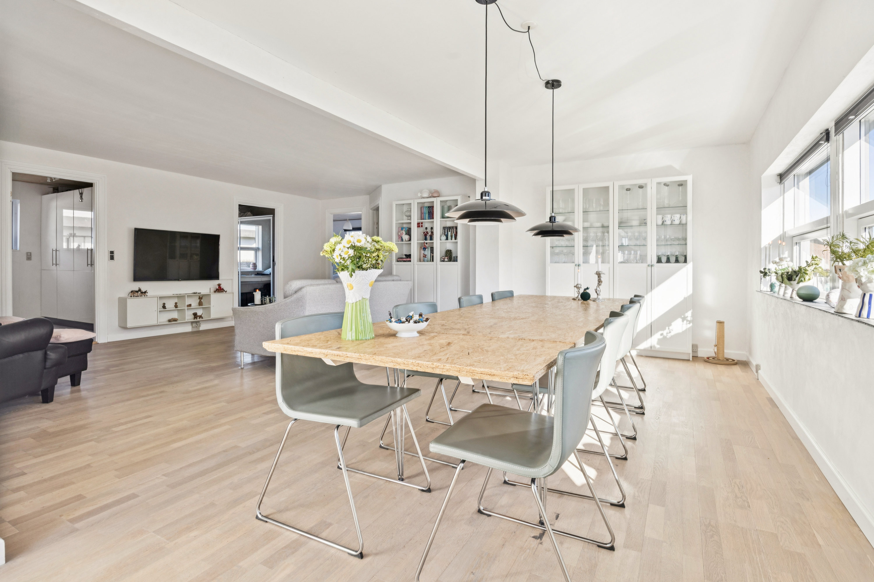 Fremhævet stue billede i fuldskærmstilstand. Billede af Vinkelvej 9, 9370 Hals