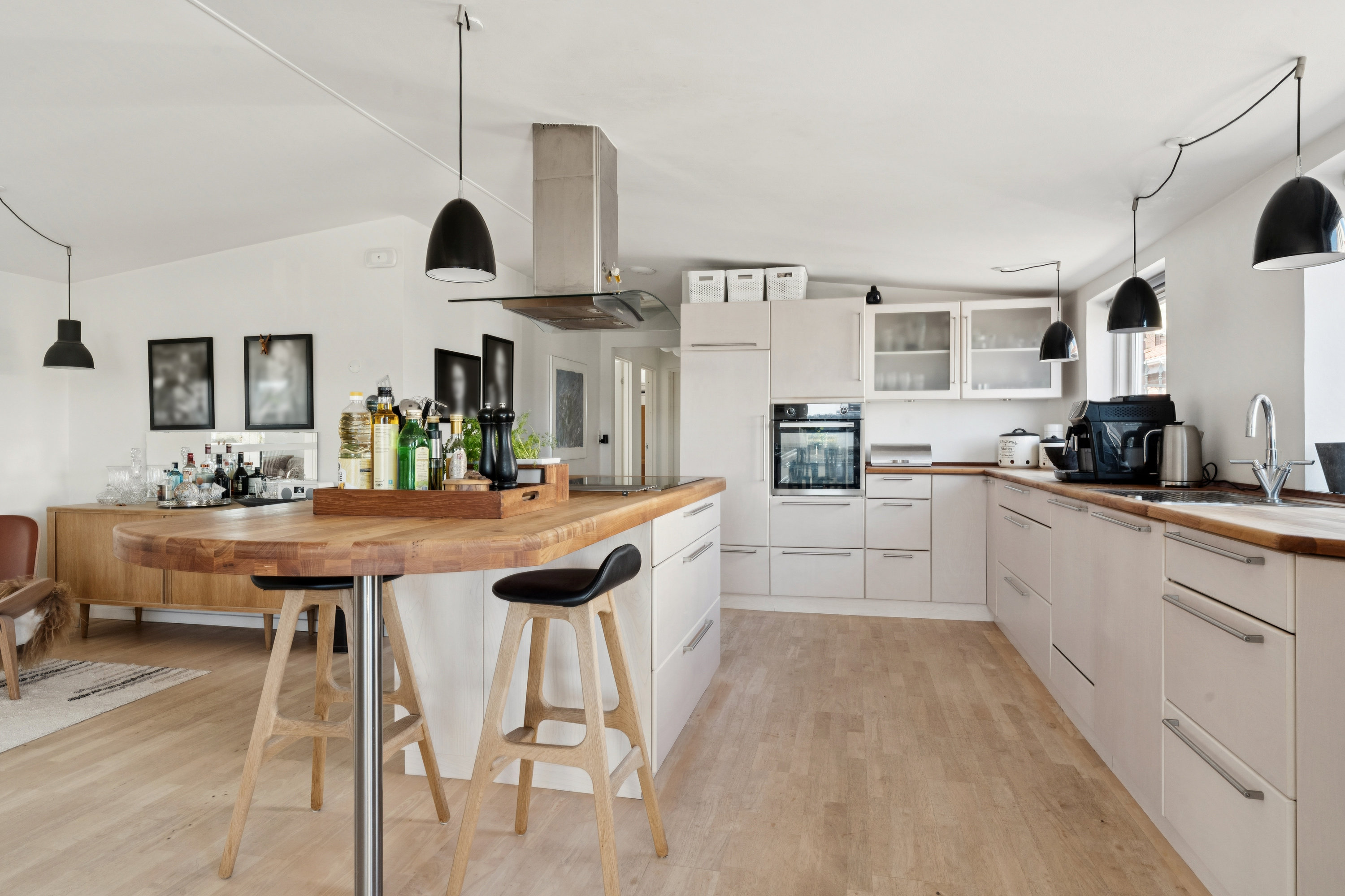 Fremhævet køkken billede i fuldskærmstilstand. Billede af Valmuemarken 48, 9000 Aalborg