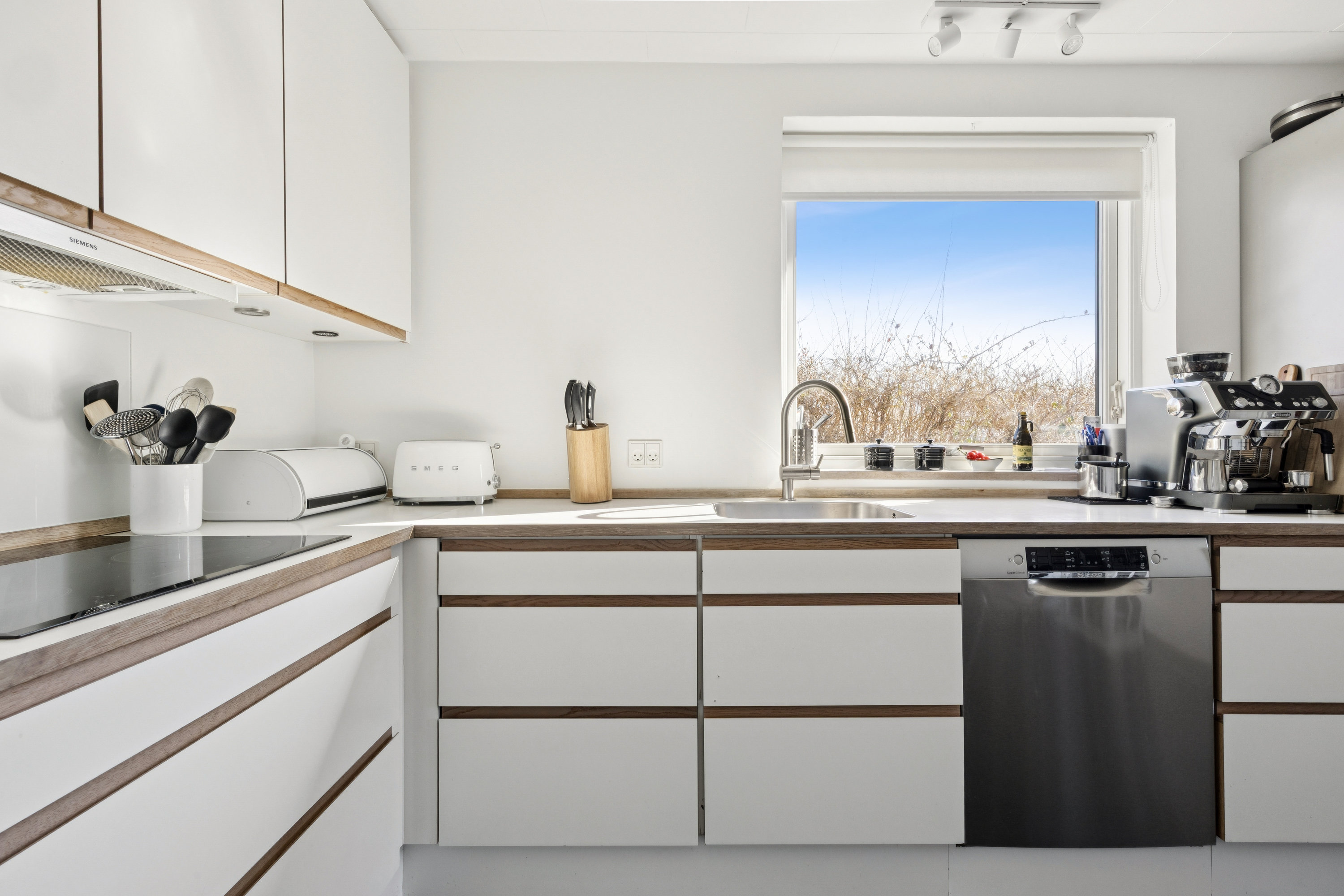 Fremhævet køkken billede i fuldskærmstilstand. Billede af Højdevej 38, 2670 Greve