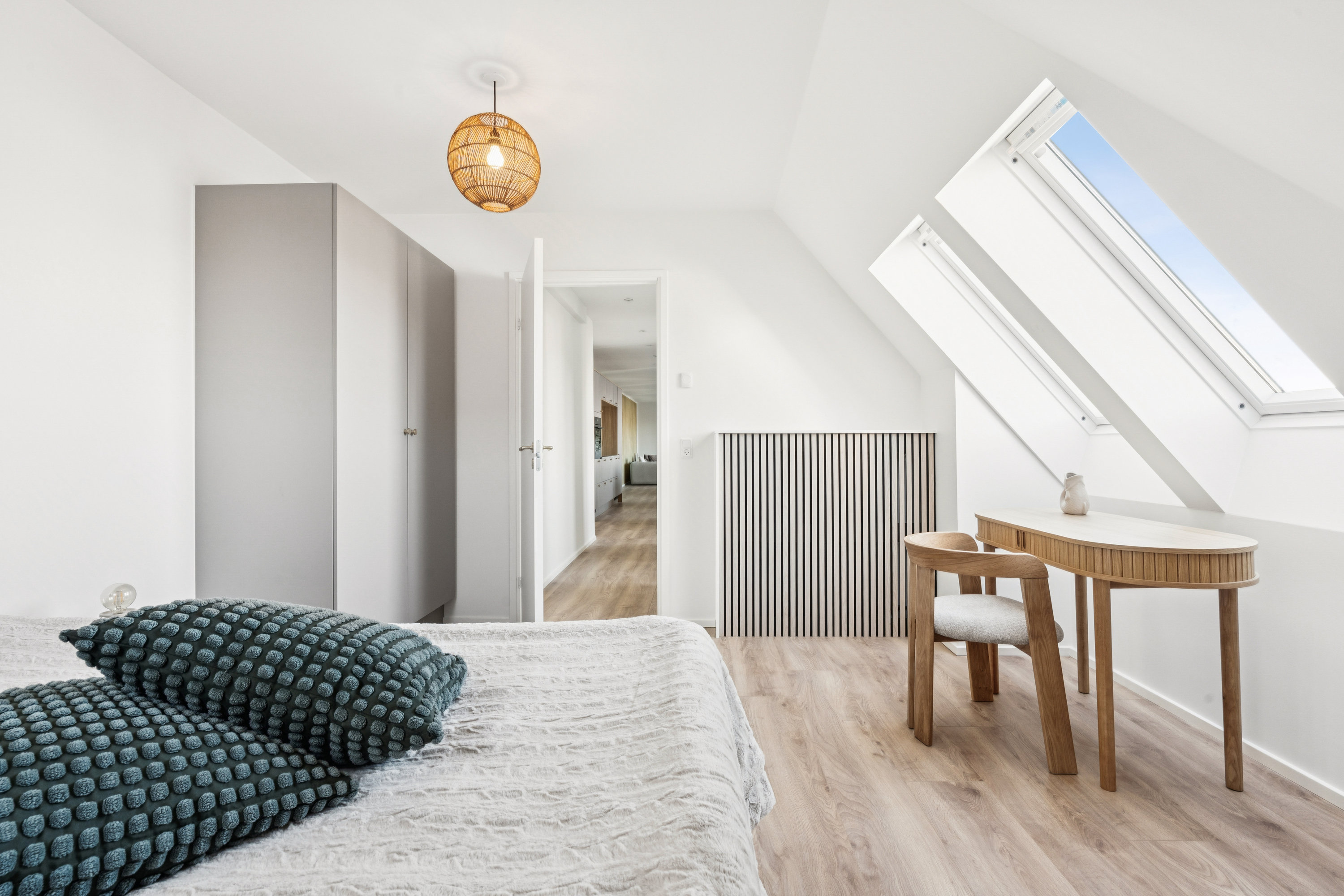 Fremhævet stue billede i fuldskærmstilstand. Billede af Budolfi Plads 1, 4. mf., 9000 Aalborg