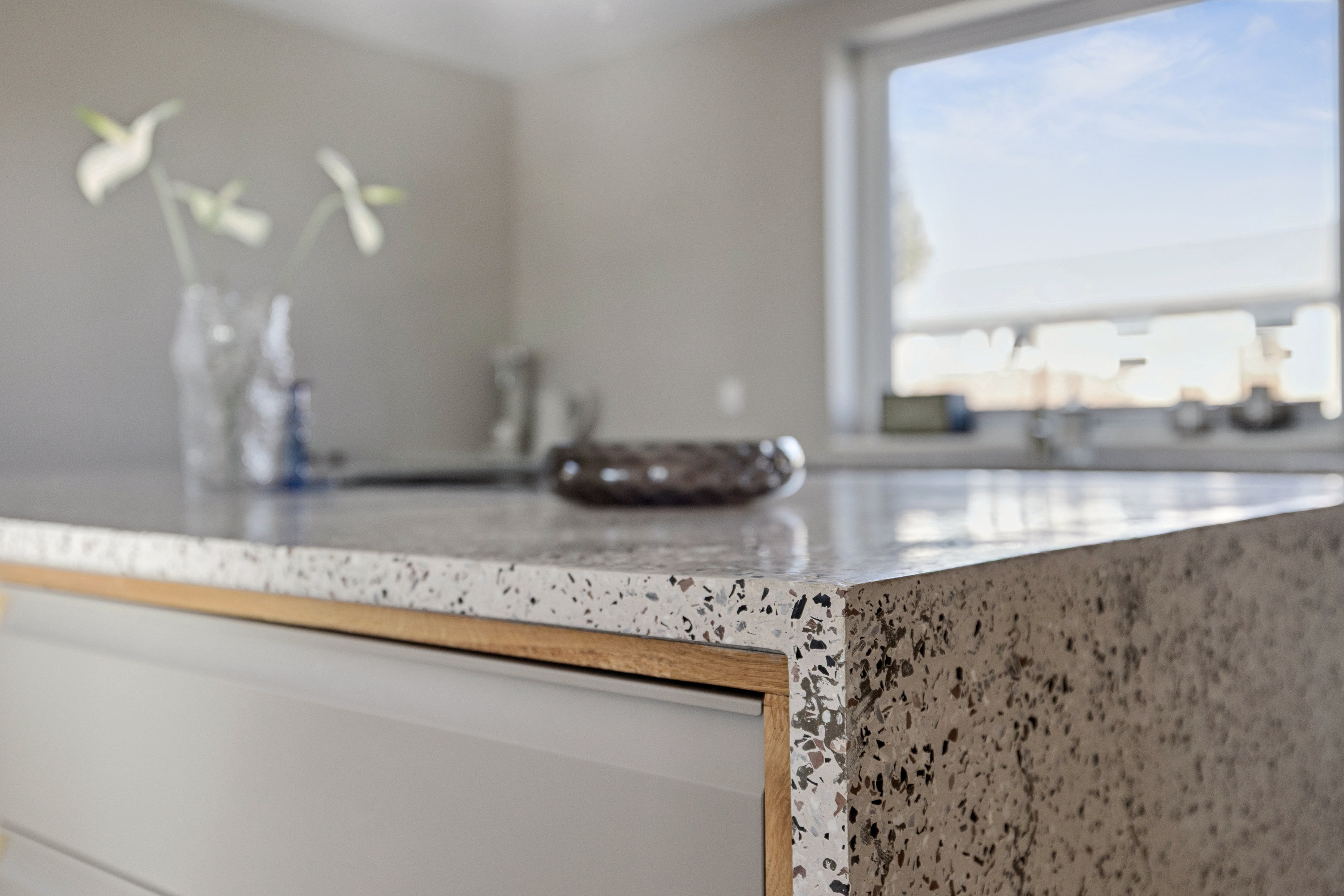 Fremhævet køkken billede i fuldskærmstilstand. Billede af Skoletoften 28, Virring, 8660 Skanderborg