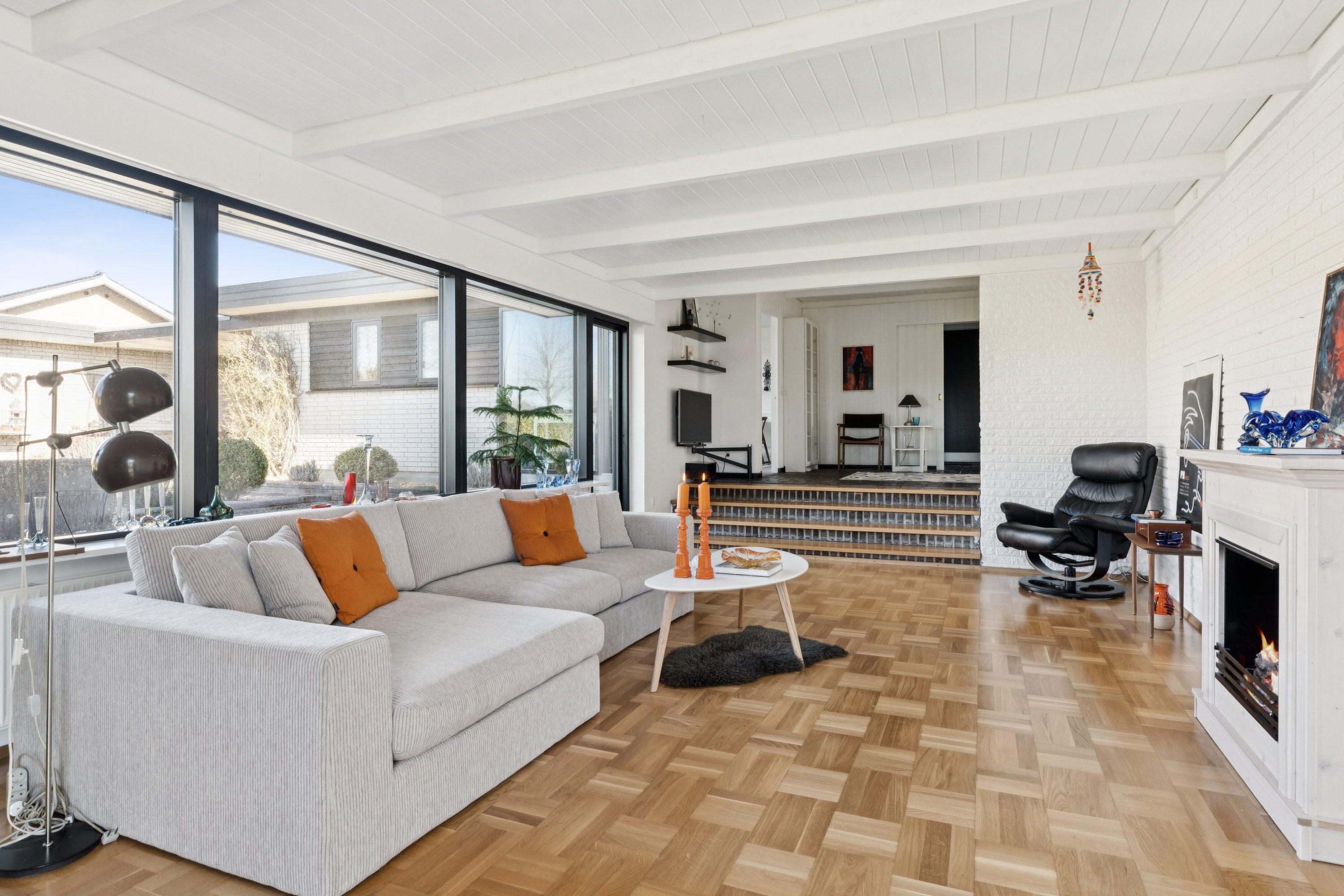 Fremhævet stue billede i fuldskærmstilstand. Billede af Børglumvej 16, 9220 Aalborg Øst