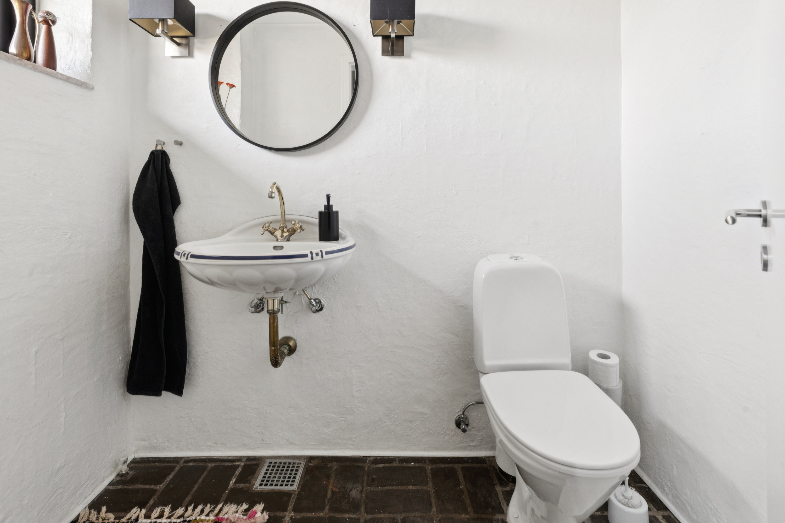 Fremhævet badeværelse billede i fuldskærmstilstand. Billede af Børglumvej 16, 9220 Aalborg Øst