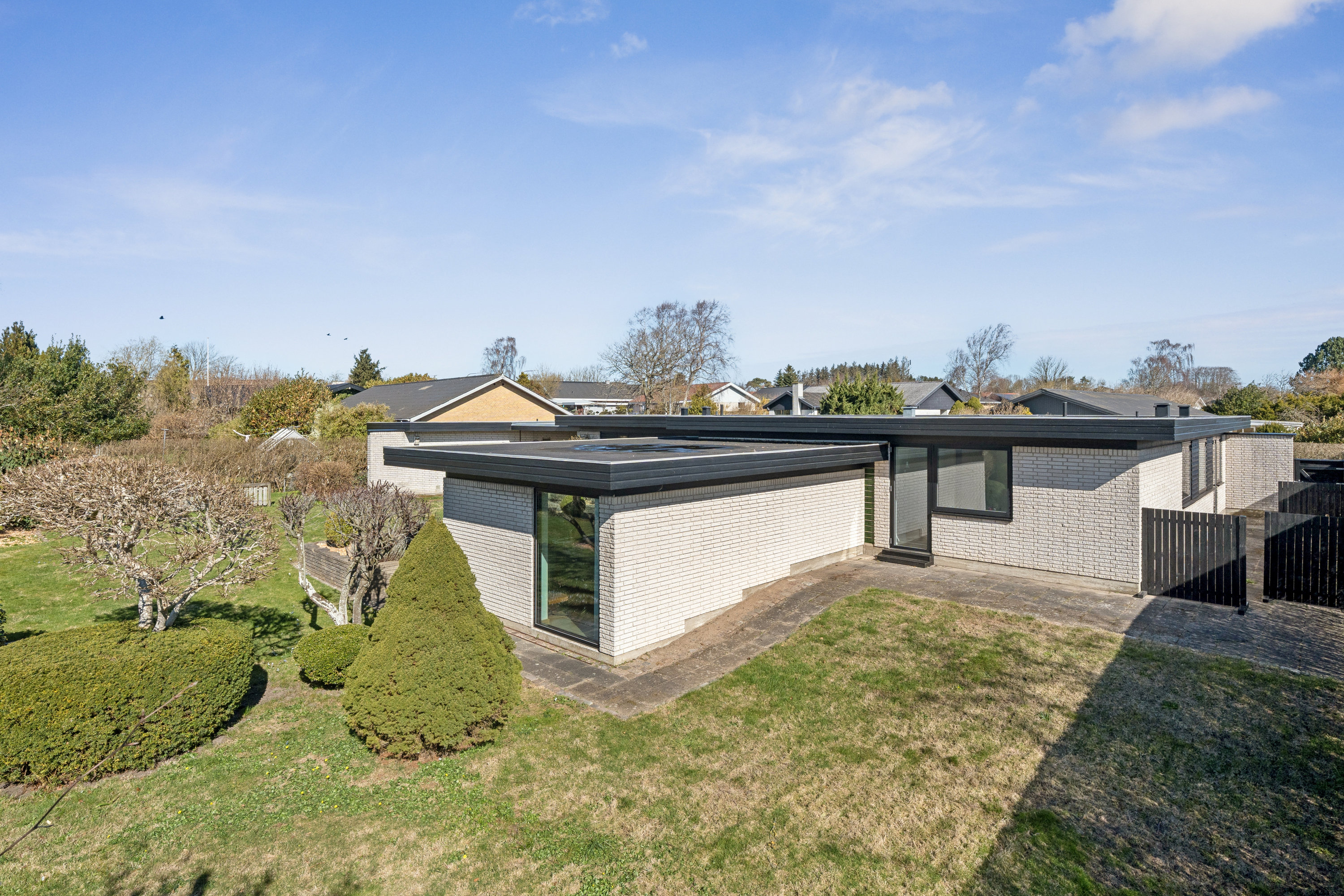 Fremhævet have billede i fuldskærmstilstand. Billede af Børglumvej 16, 9220 Aalborg Øst