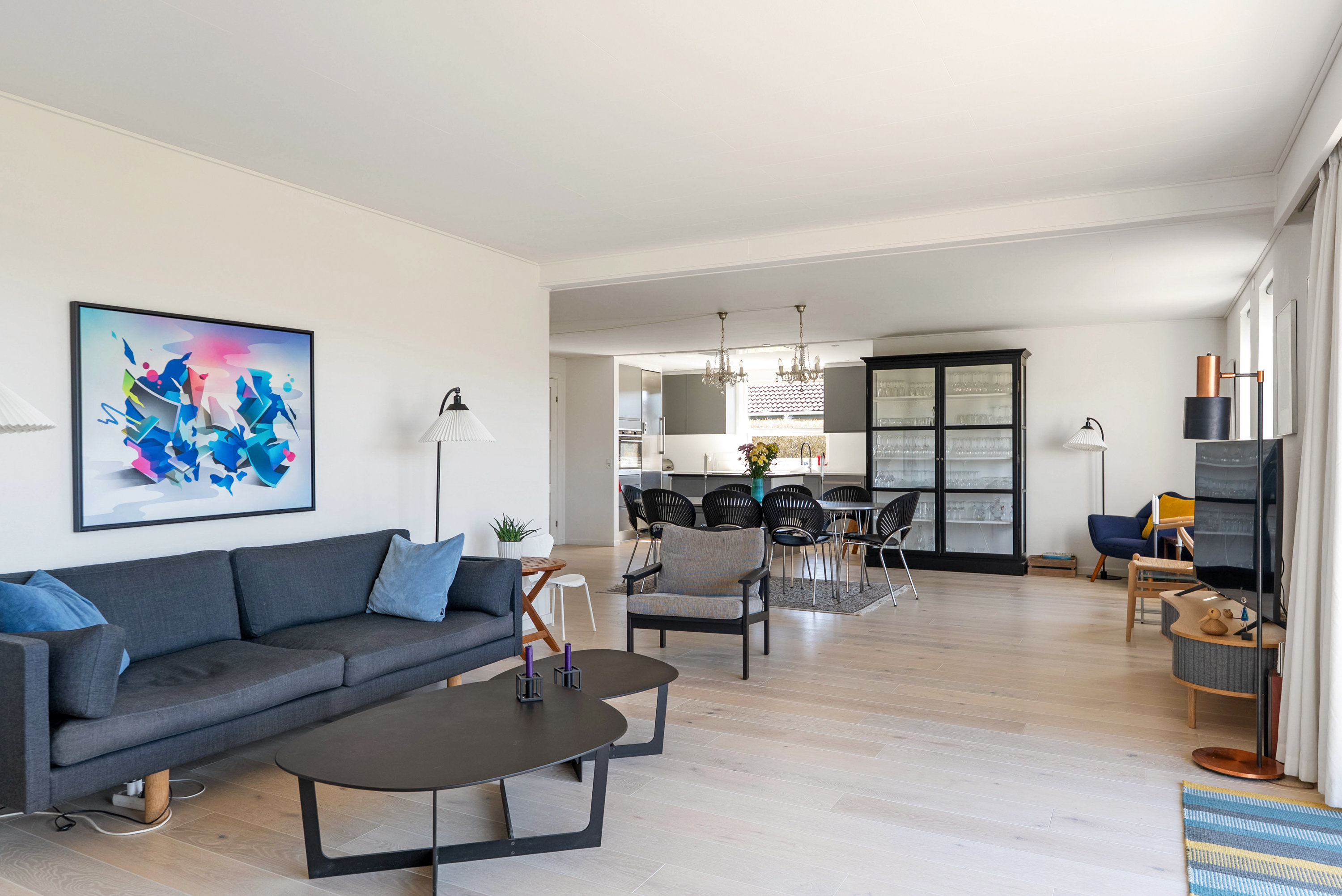 Fremhævet stue billede i fuldskærmstilstand. Billede af Mirabellevænget 8, Stige, 5270 Odense N