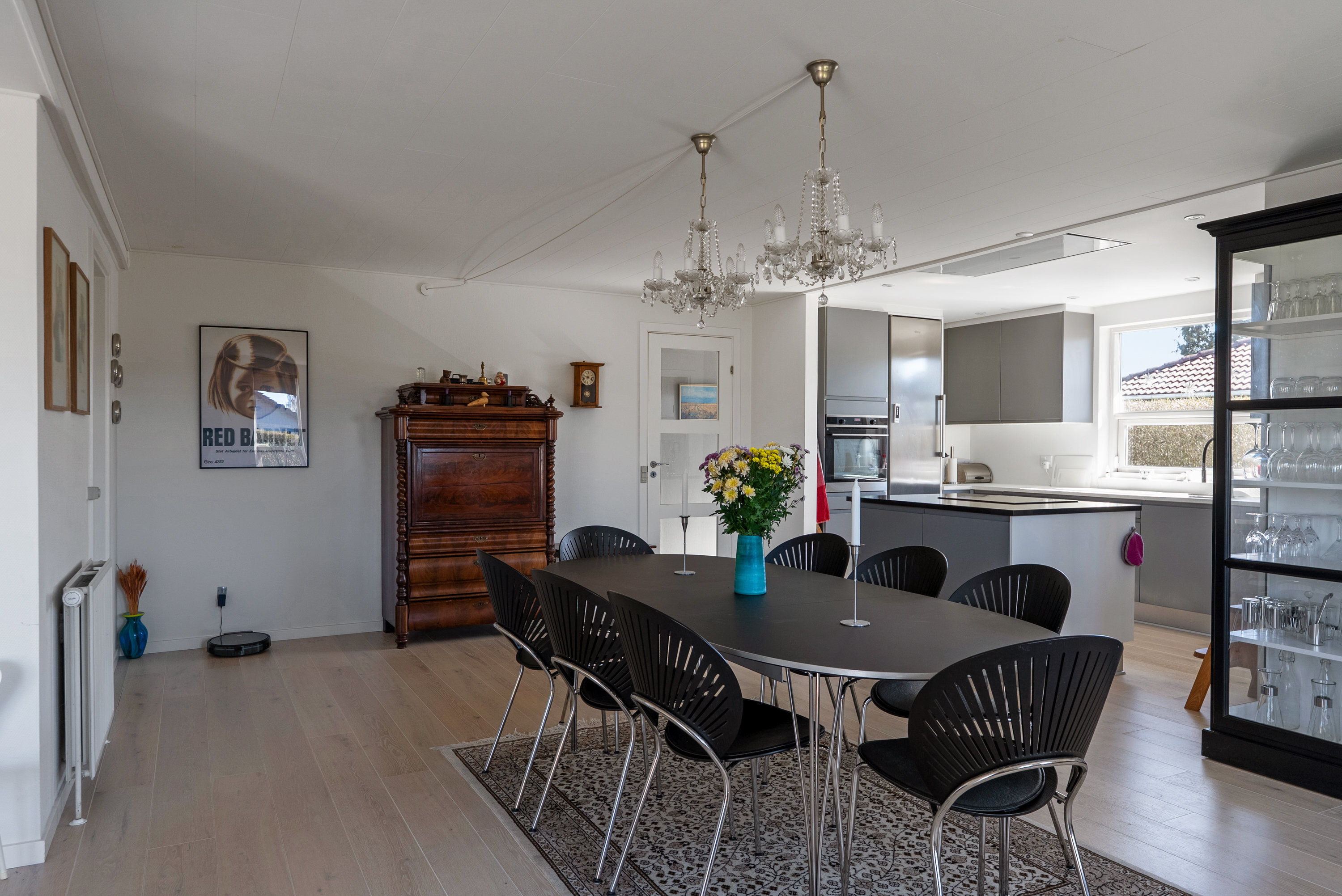 Fremhævet stue billede i fuldskærmstilstand. Billede af Mirabellevænget 8, Stige, 5270 Odense N