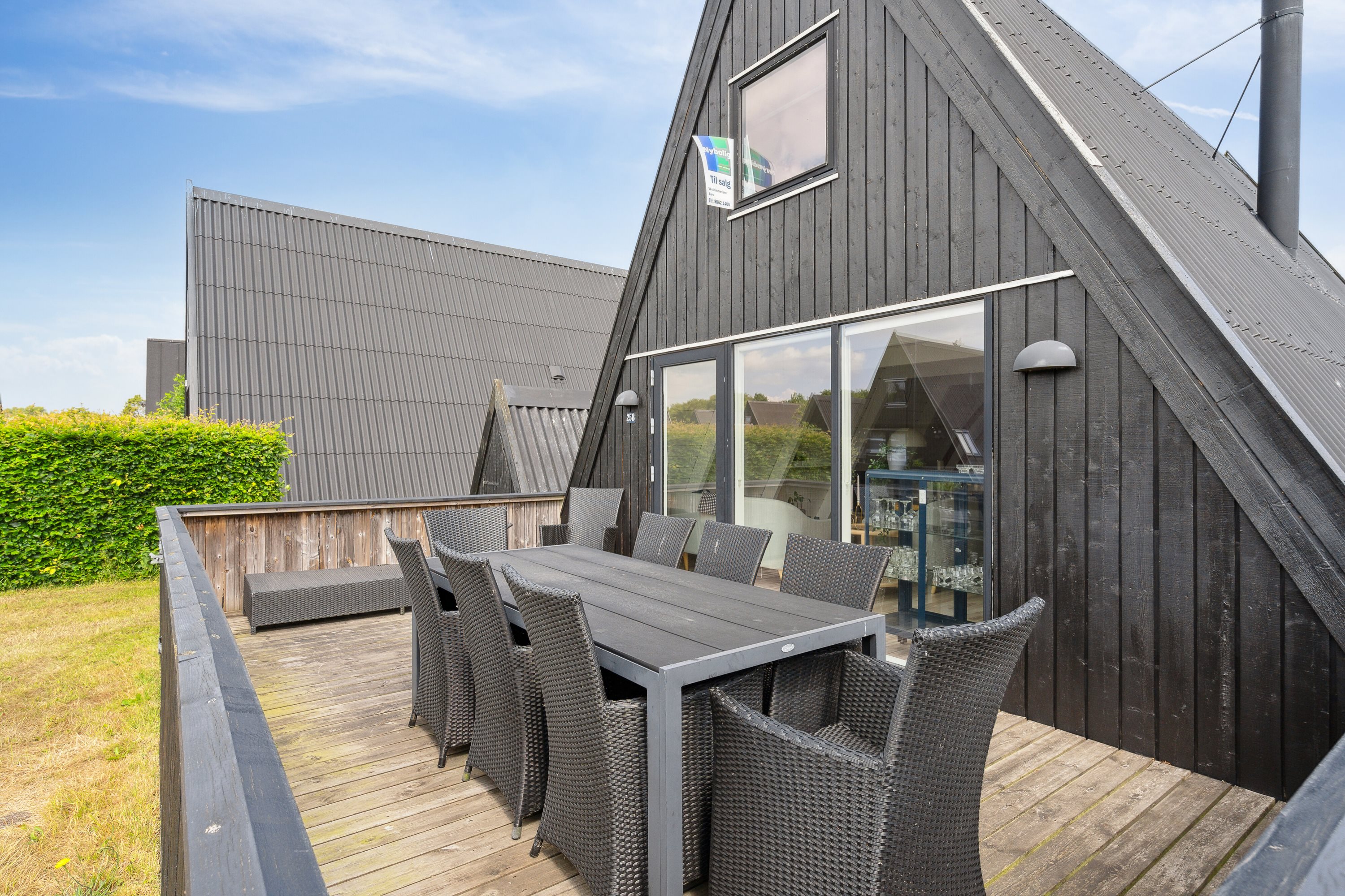 Fremhævet terrasse billede i fuldskærmstilstand. Billede af Golfsvinget 258, Gatten, 9640 Farsø