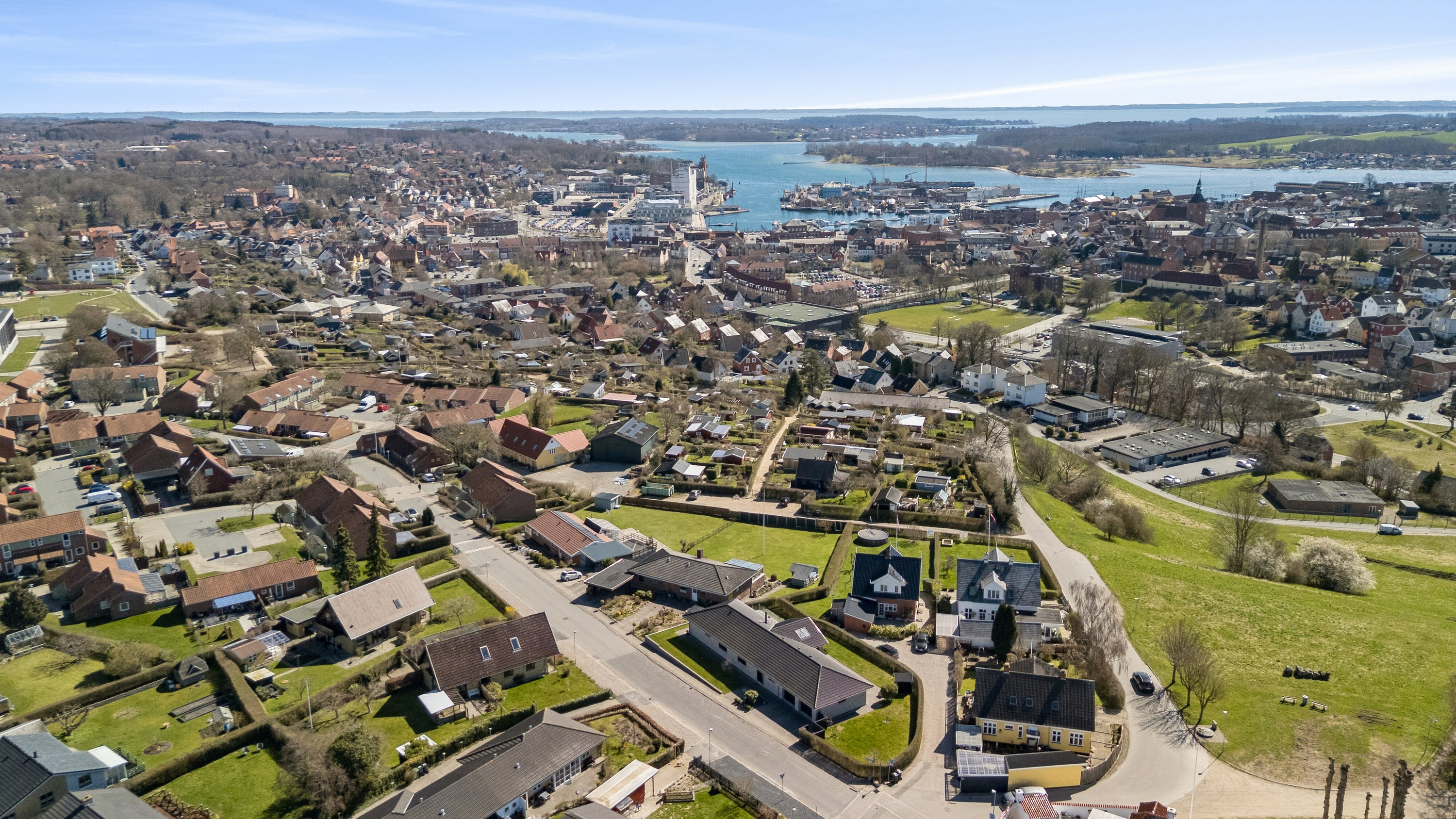 Fremhævet luftfoto billede i fuldskærmstilstand. Billede af Bregnegårdsparken 5, 5700 Svendborg