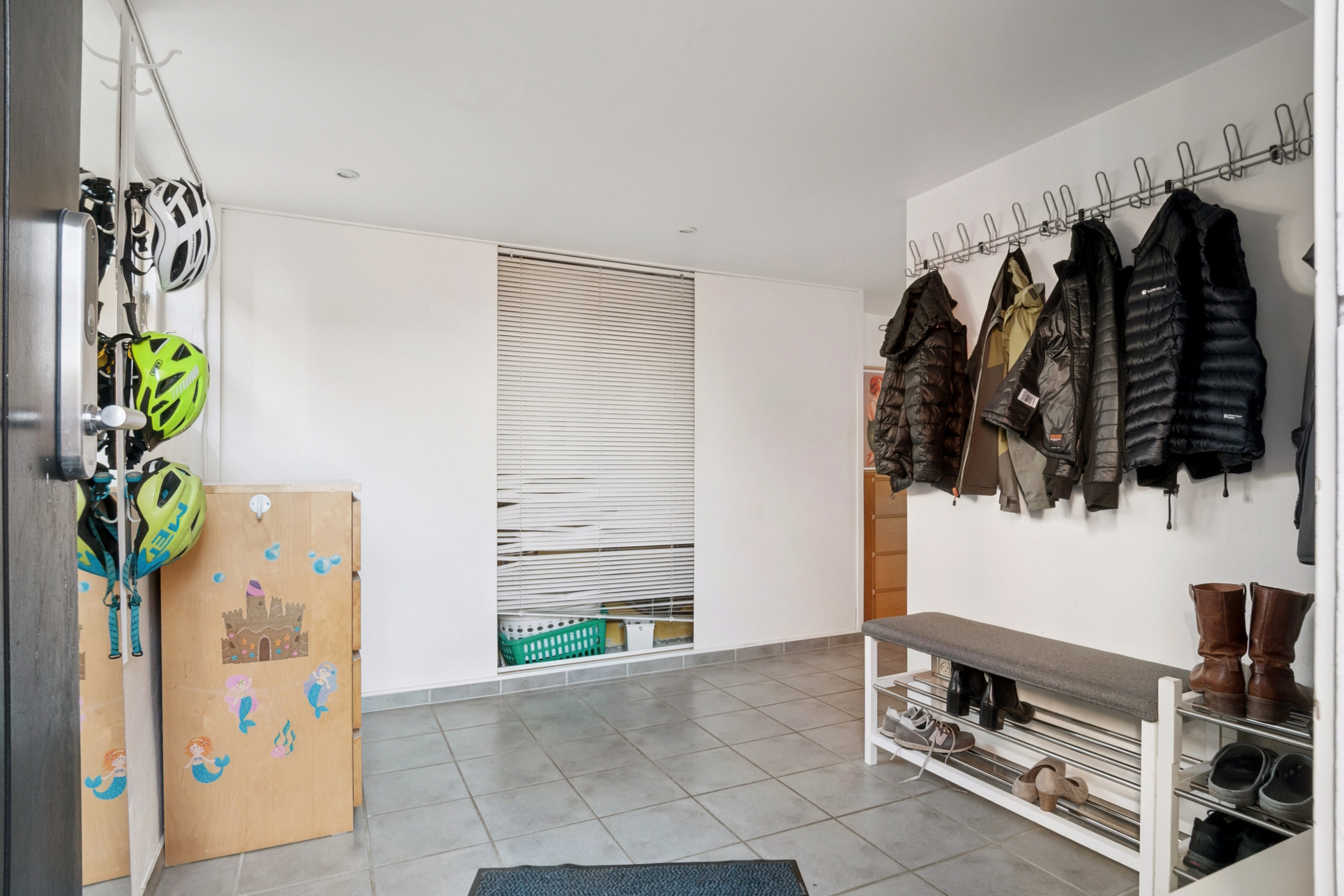 Fremhævet gang billede i fuldskærmstilstand. Billede af Talosvej 14, 2770 Kastrup