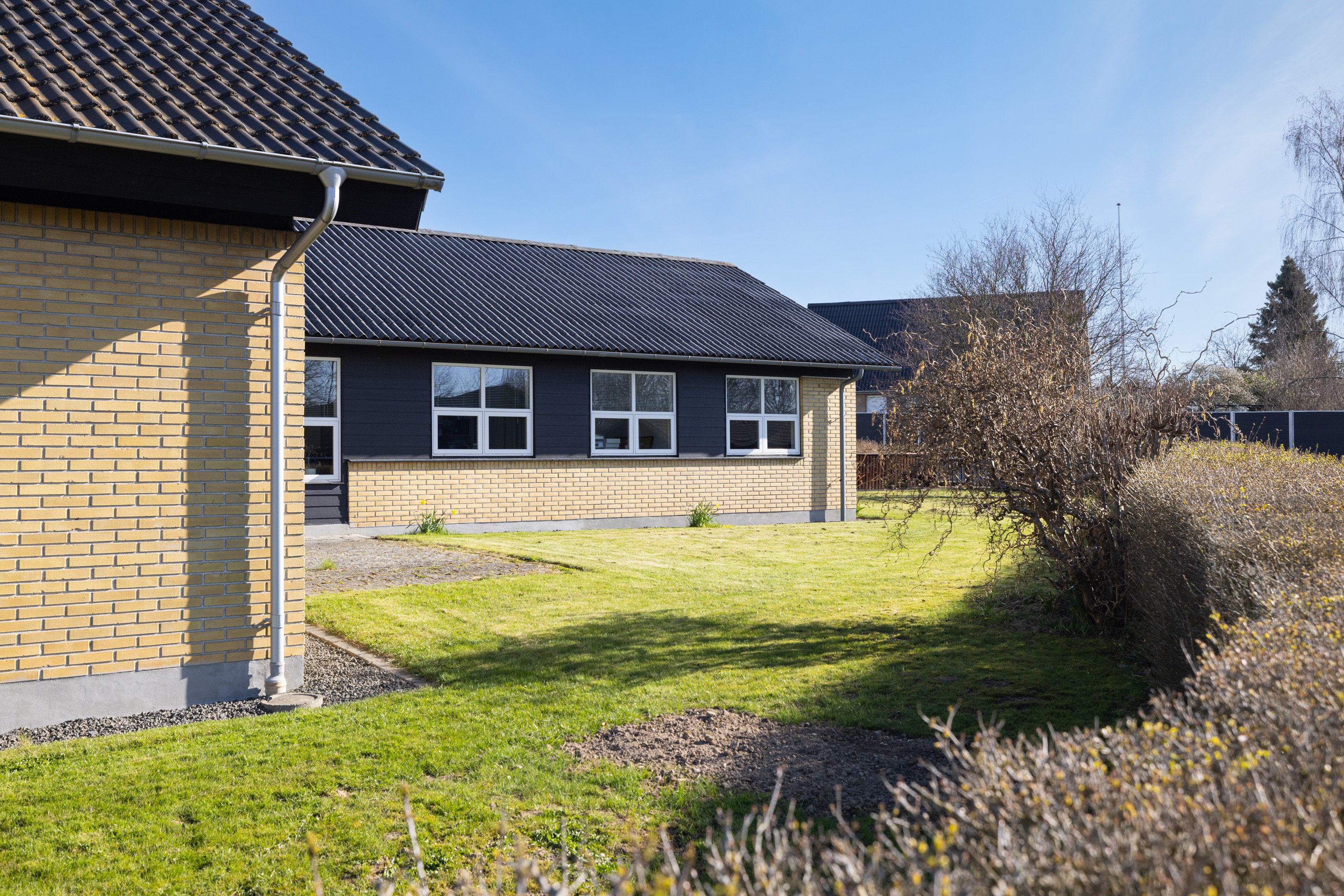 Fremhævet  billede i fuldskærmstilstand. Billede af Solbærvej 10, 8471 Sabro