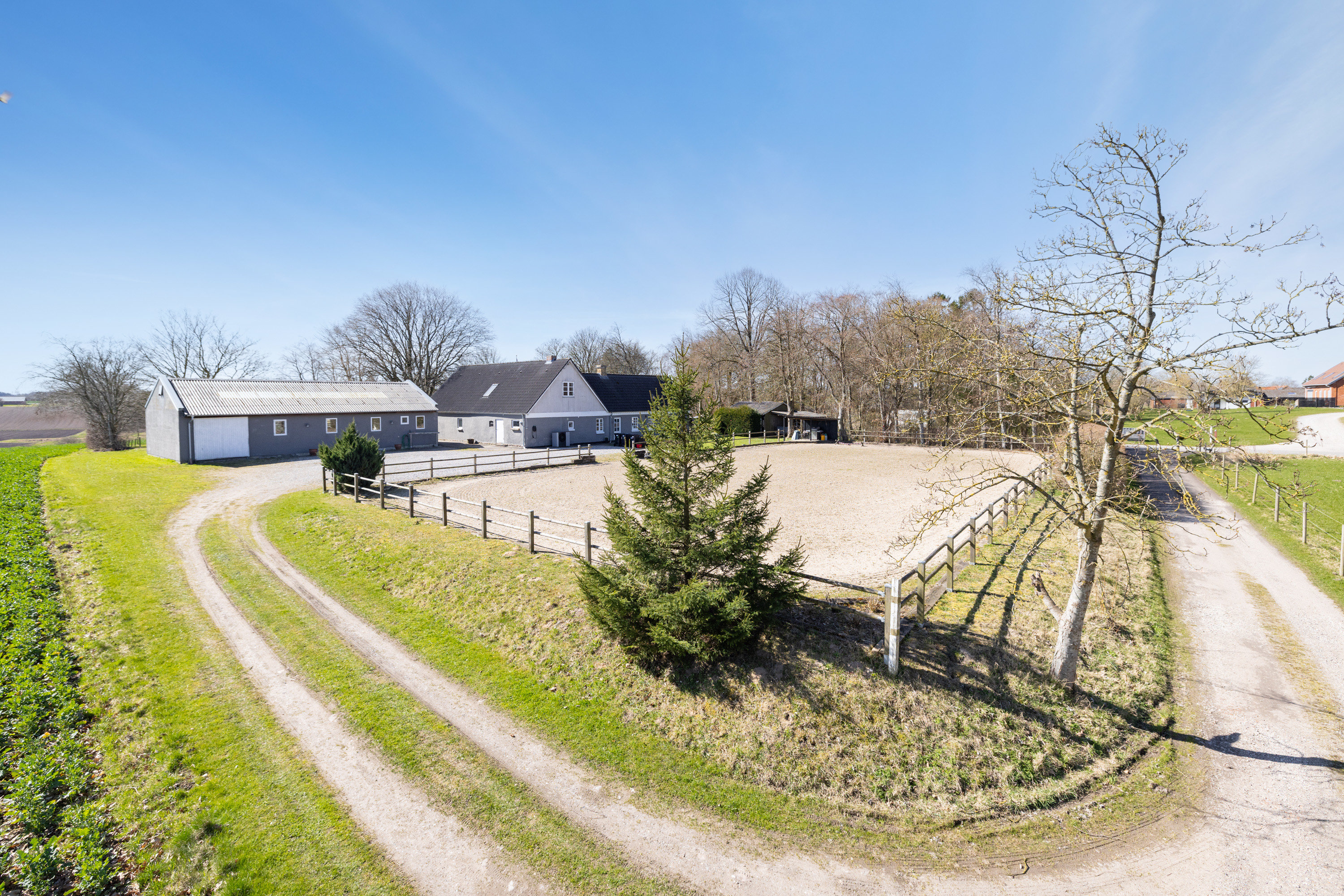 Fremhævet ejendommen billede i fuldskærmstilstand. Billede af Balskildevej 10, Ballen, 8355 Solbjerg