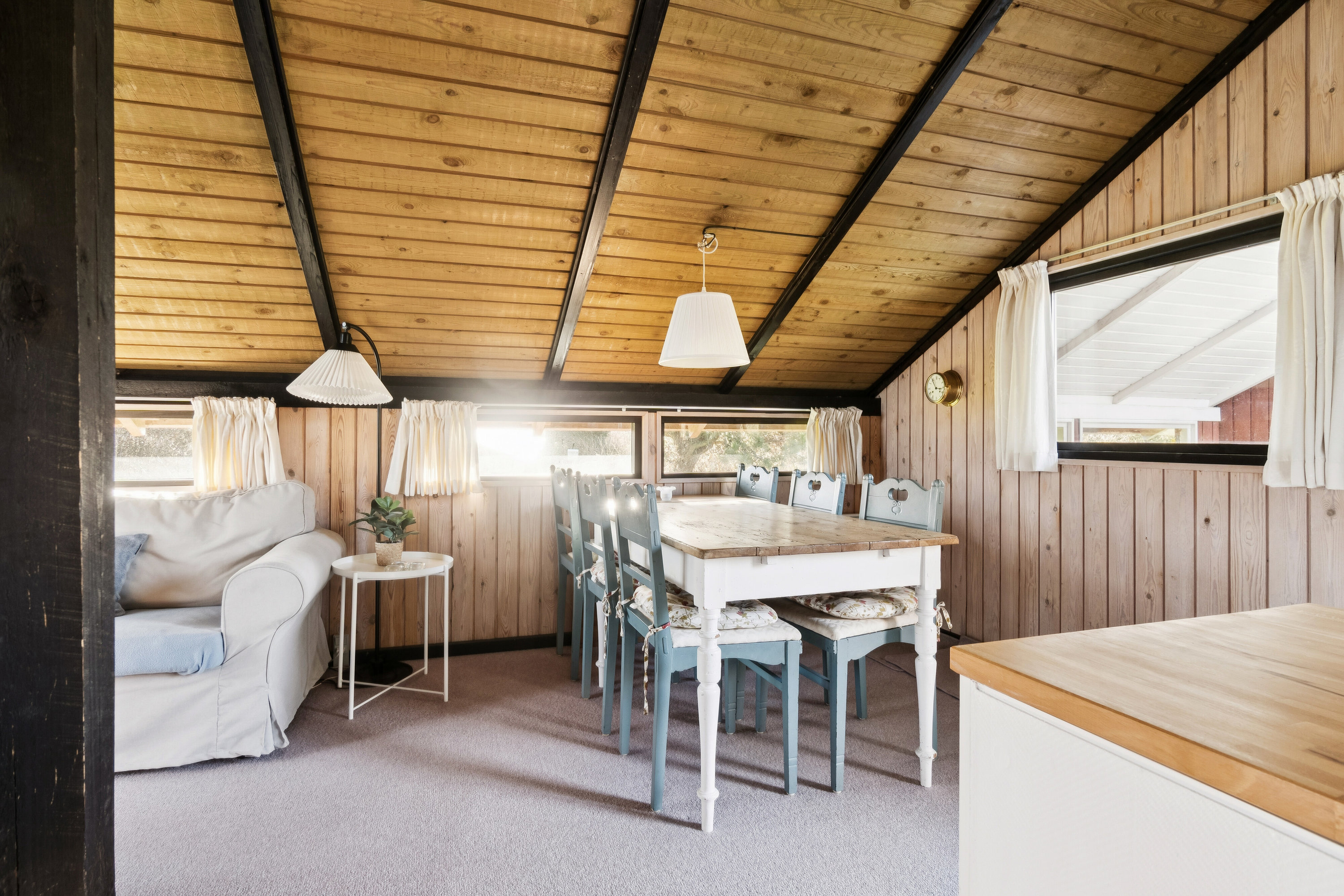 Fremhævet spisestue billede i fuldskærmstilstand. Billede af Banken 11, Spodsbj Drej, 5900 Rudkøbing