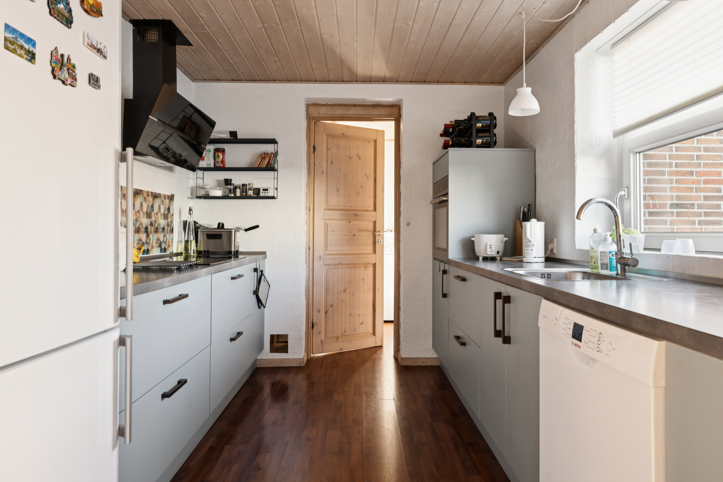 Fremhævet køkken billede i fuldskærmstilstand. Billede af Fægangsvej 8, Bønnerup Strand, 8585 Glesborg