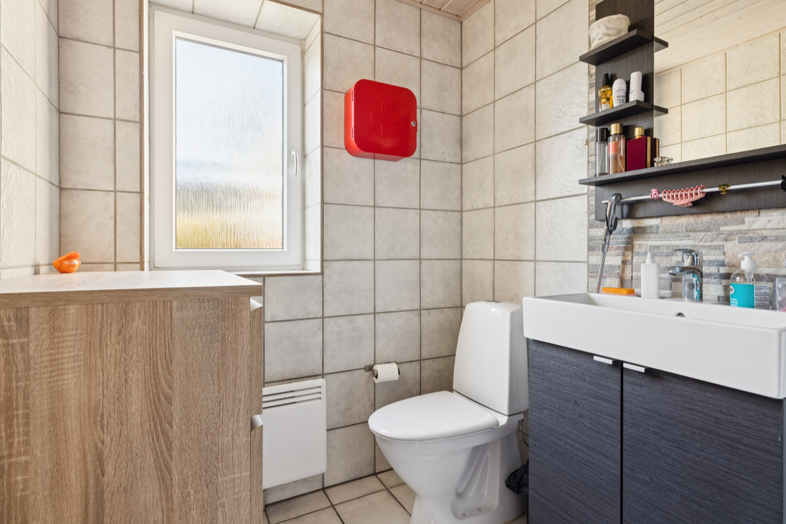 Fremhævet badeværelse billede i fuldskærmstilstand. Billede af Fægangsvej 8, Bønnerup Strand, 8585 Glesborg