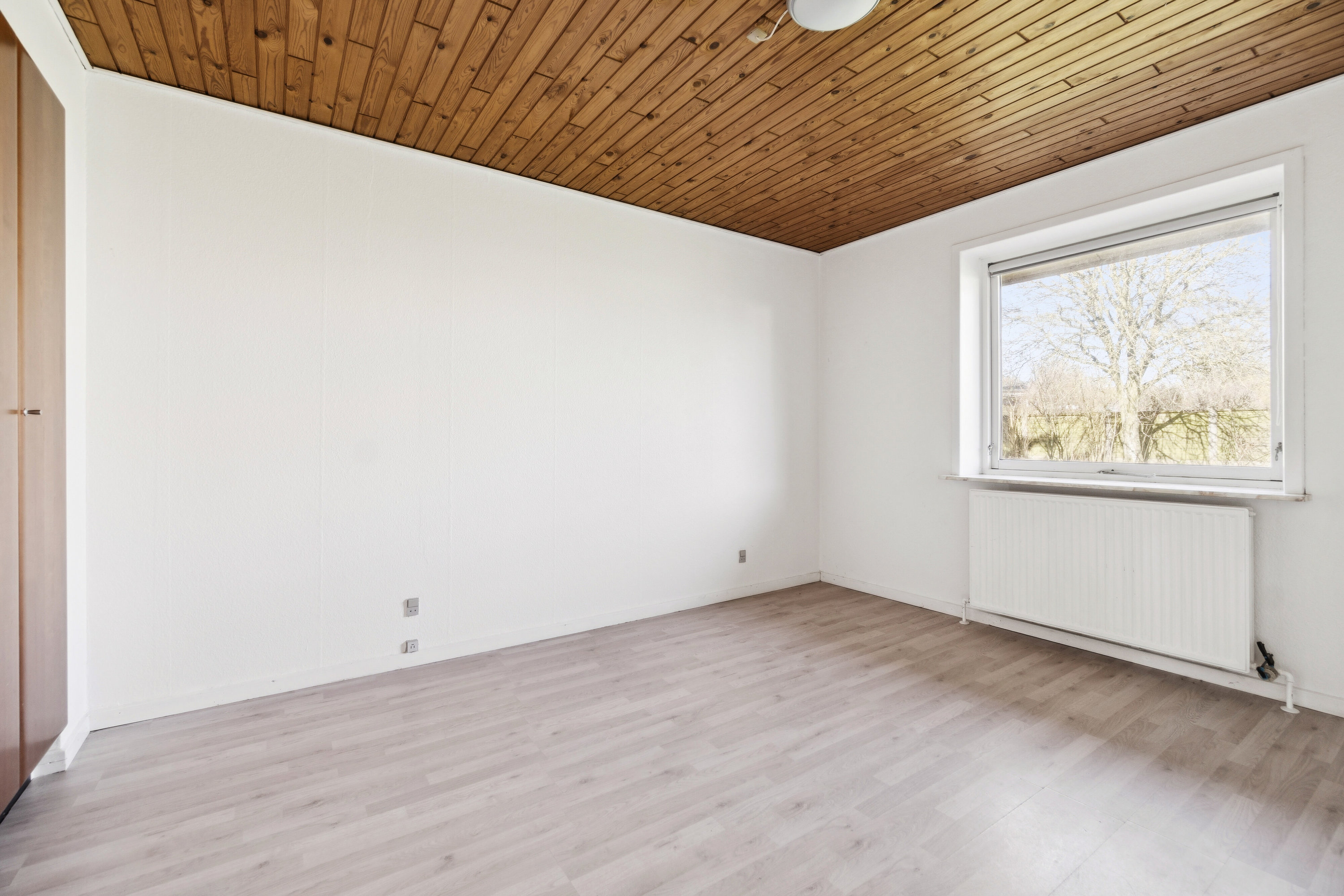 Fremhævet soveværelse billede i fuldskærmstilstand. Billede af Svinget 7, Koldby, 7752 Snedsted